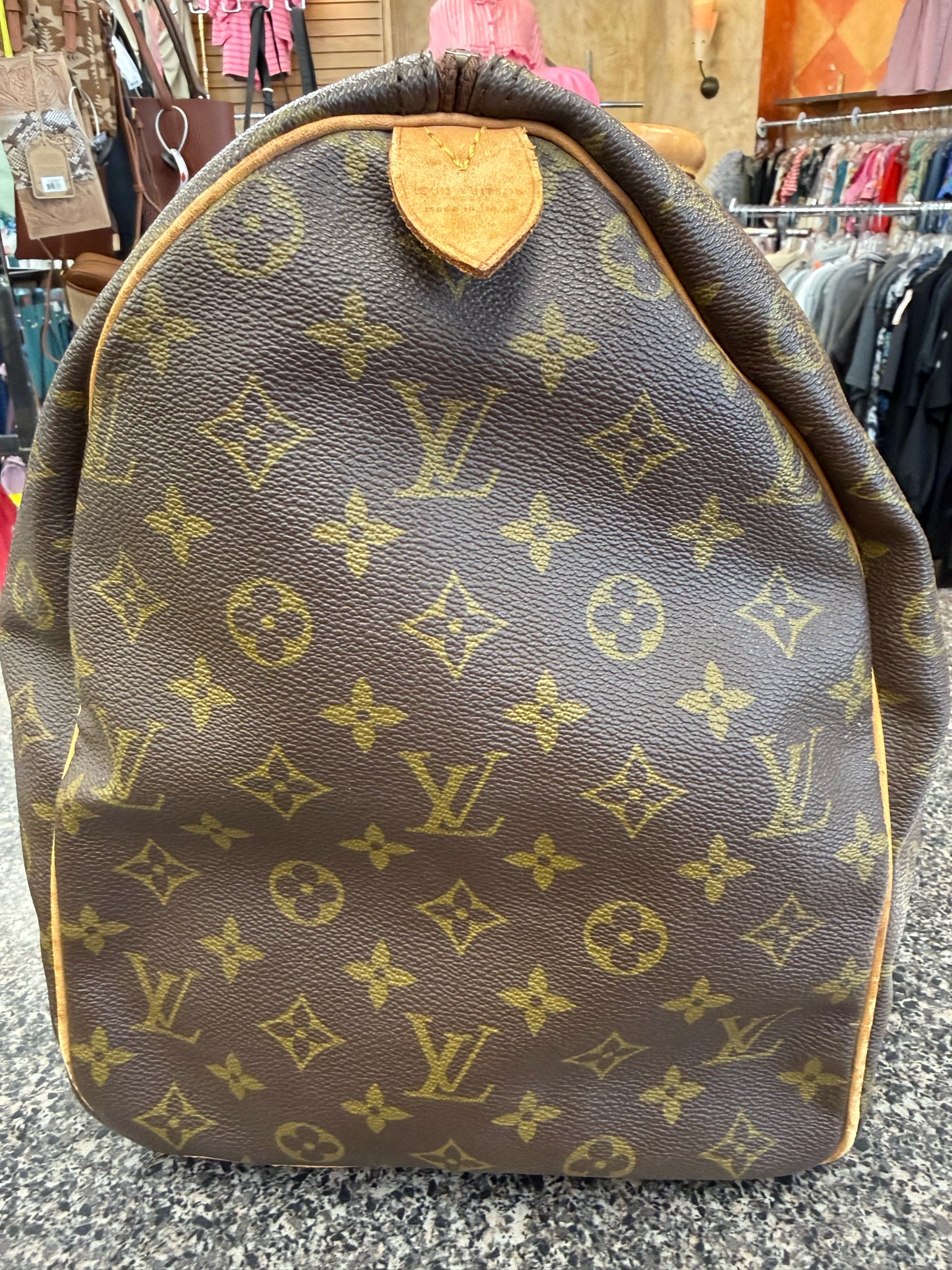 Pre-owned LOUIS VUITTON Dark brown TAN SIGNATURE Duffel Designer Purse