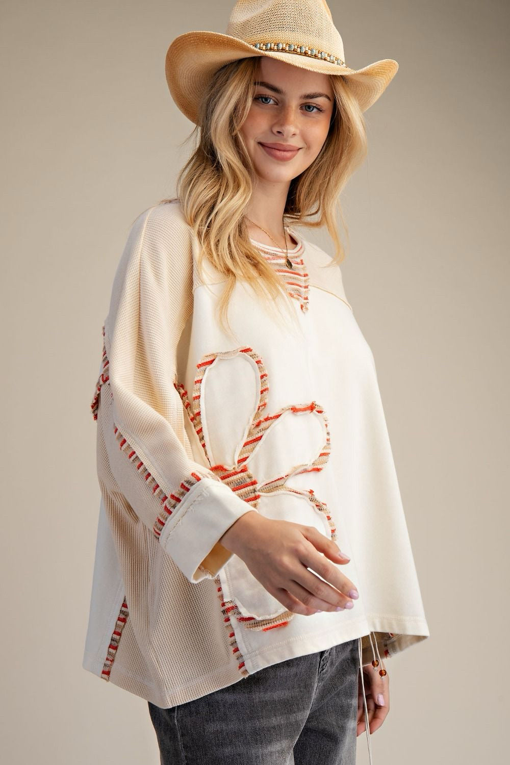 New EASEL Cream Quarter Sleeve Blouse