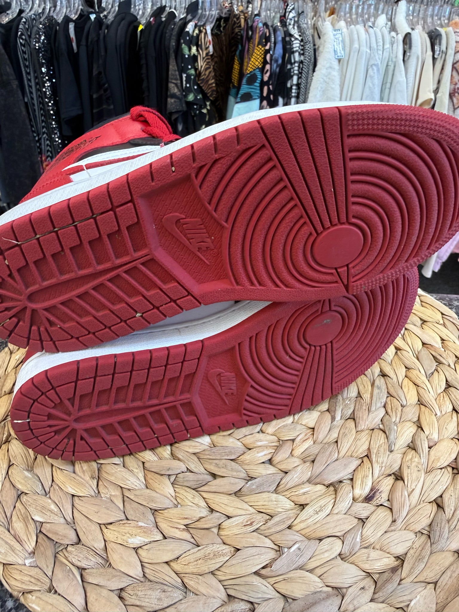 Pre-owned Nike Air Jordan White Black Trim Size 6.5 Designer Sneaker