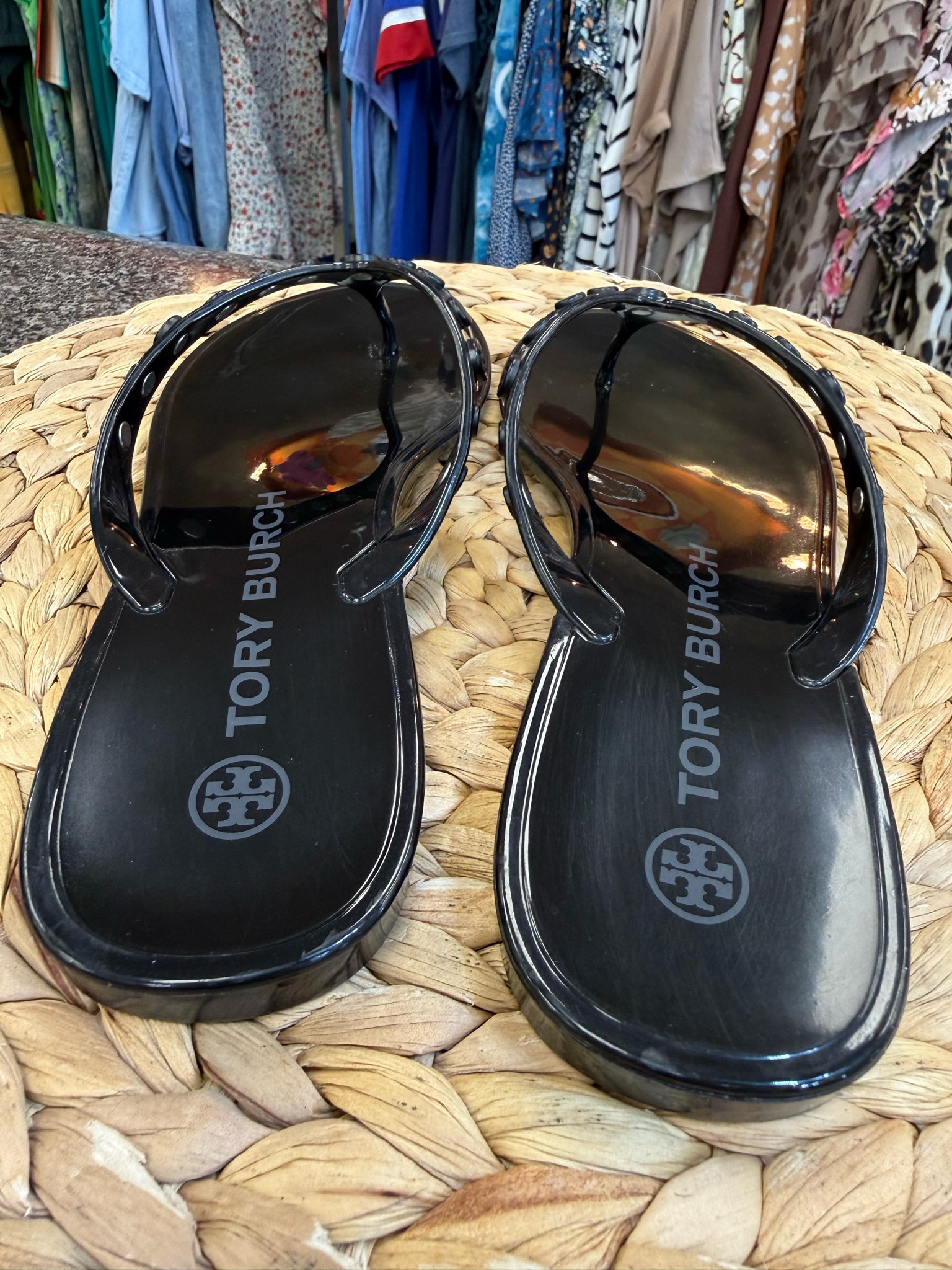 Pre-owned TORY BURCH Black Size 7 Designer Flip Flop