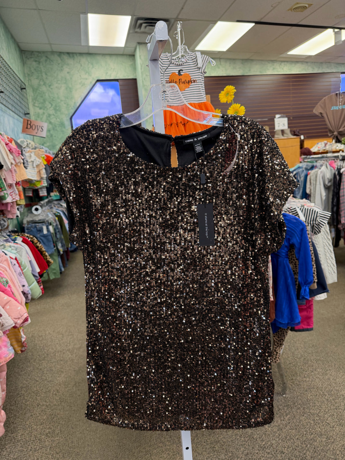 New with Tag CABLE & GAUGE Black Gold Sequin Size: M Short Sleeve Blouse