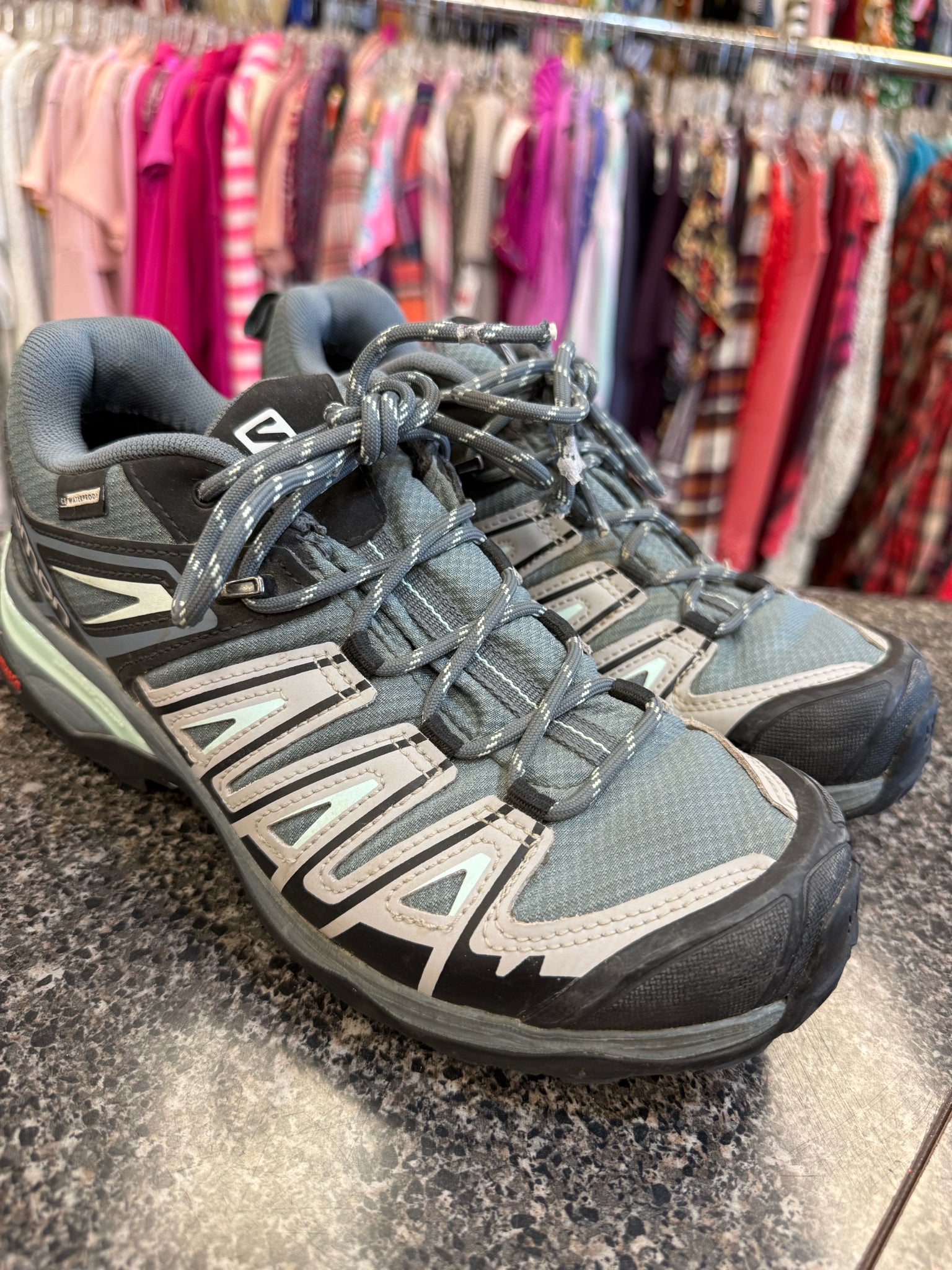 Pre-owned SALOMON Dark teal Black Trim Size 8 Designer Sneaker