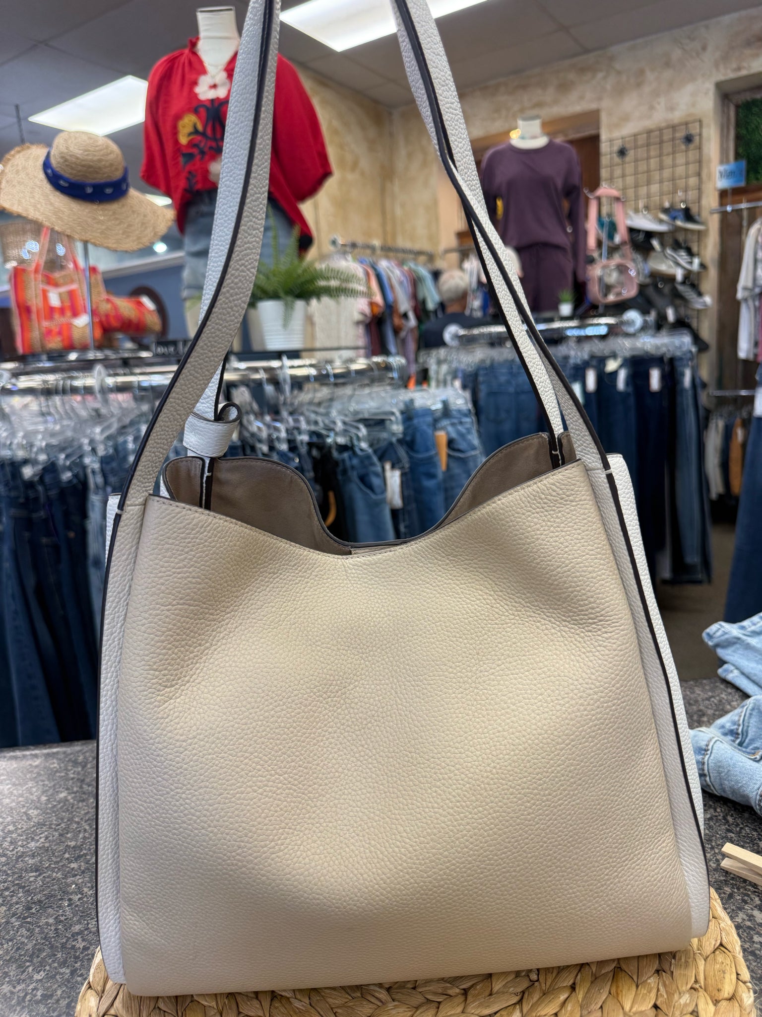 Pre-owned KATE SPADE Cream Tan Shoulder Designer Purse