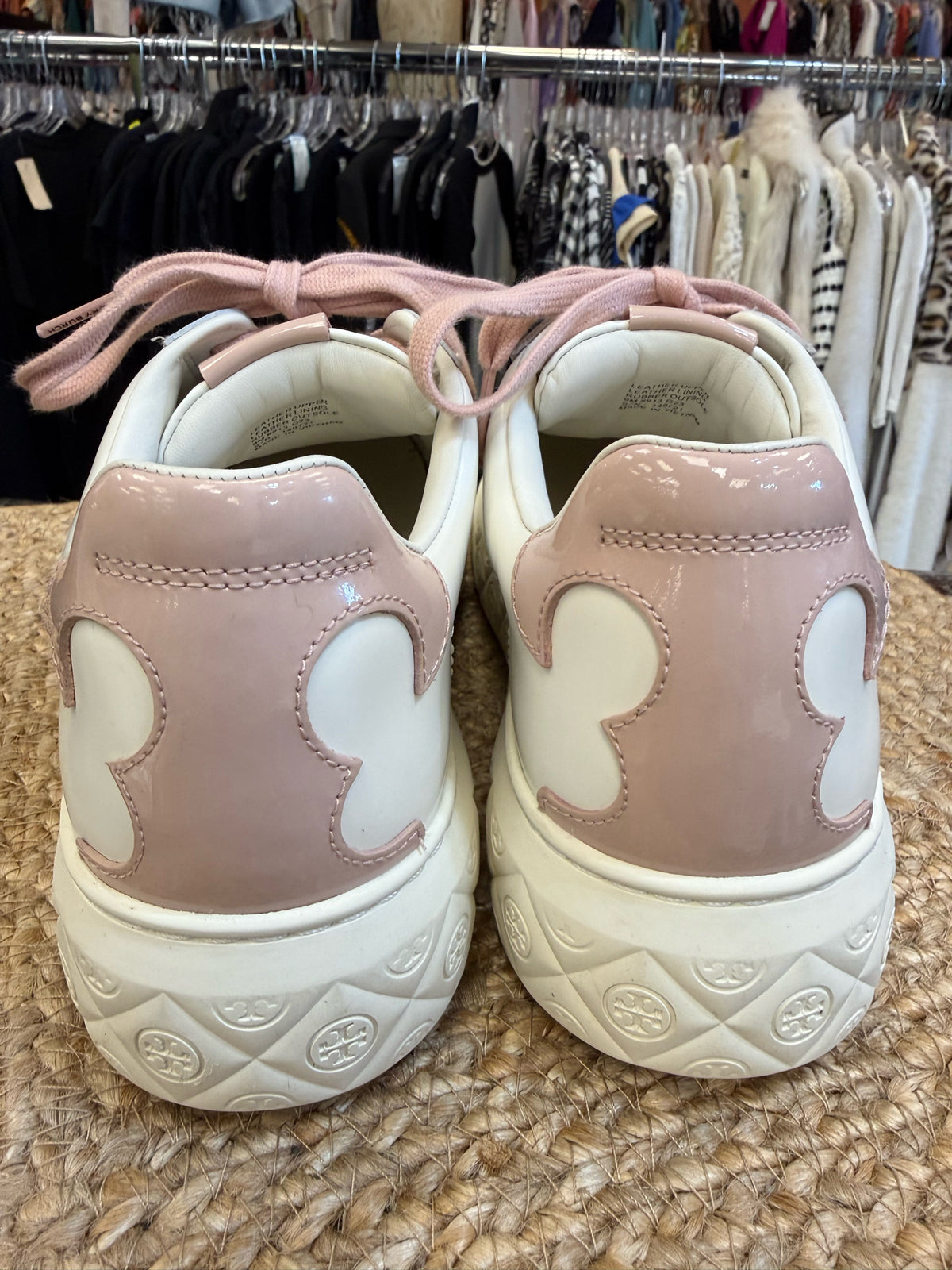 Pre-owned TORY BURCH Cream Dusty Pink Size 9 Designer Sneaker