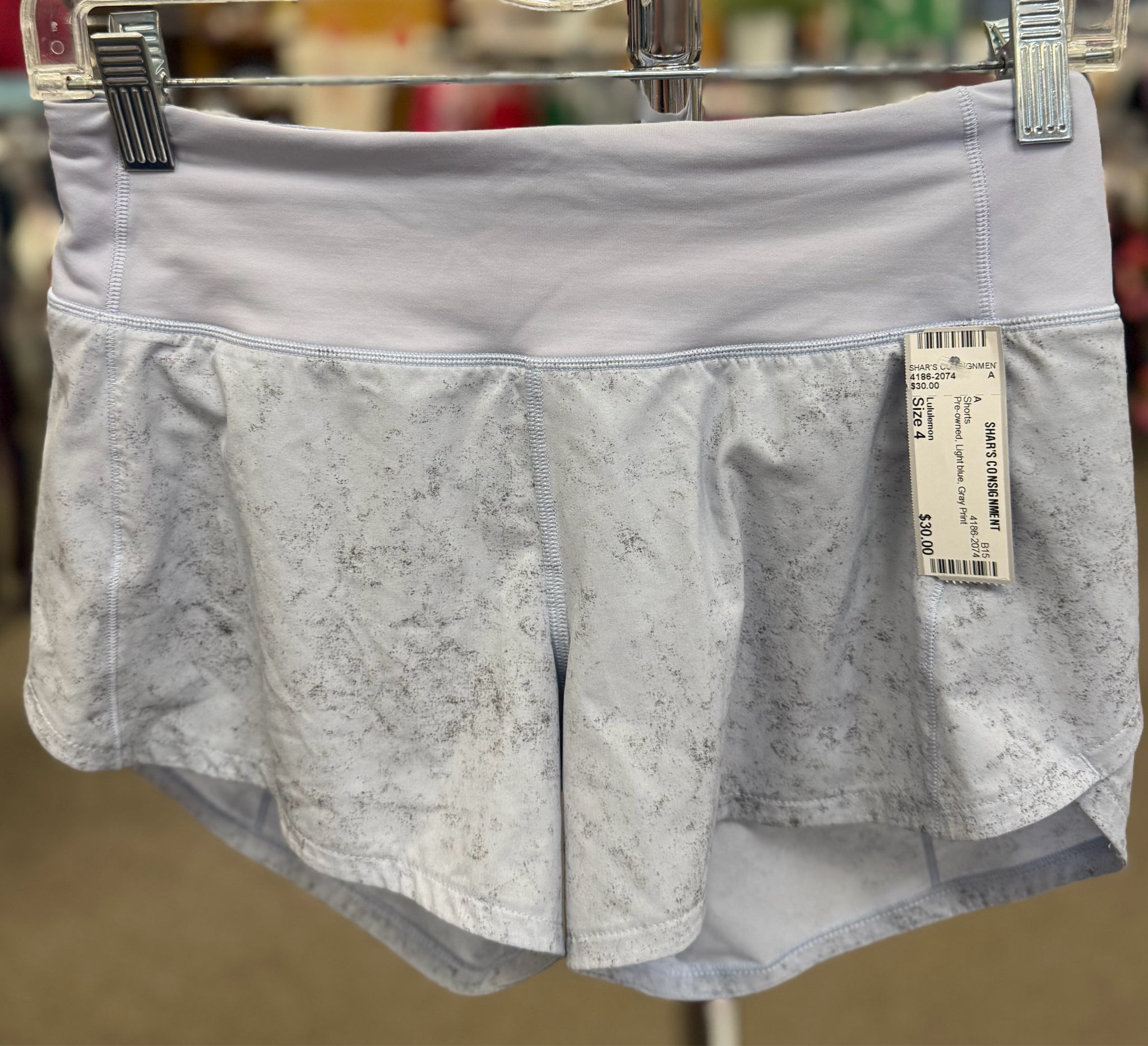 Pre-owned Lululemon Light blue Gray Print Size 4 Shorts