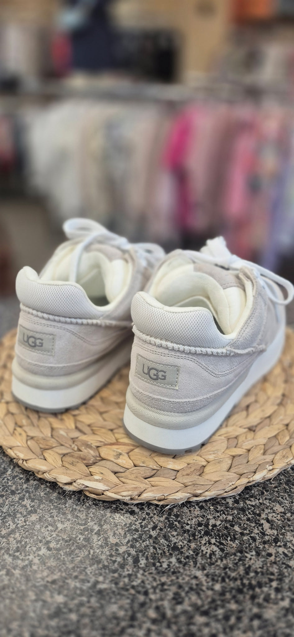 Pre-owned UGG White Size 8 Designer Sneaker