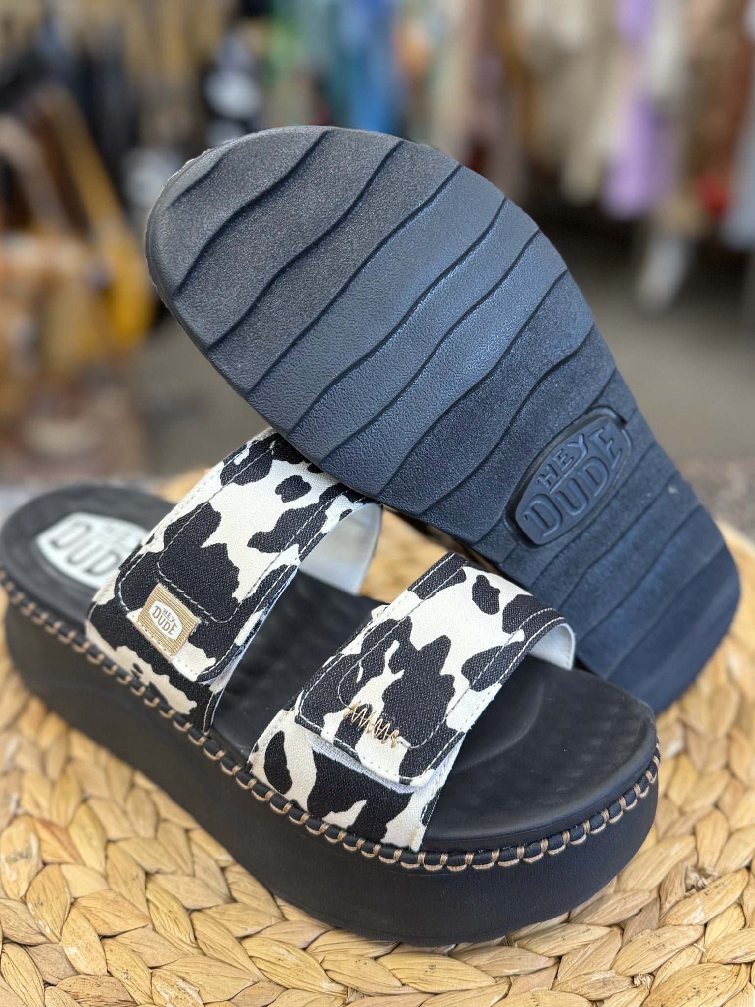 Pre-owned HEY DUDE Black animal Off-white Size 9 Sandal