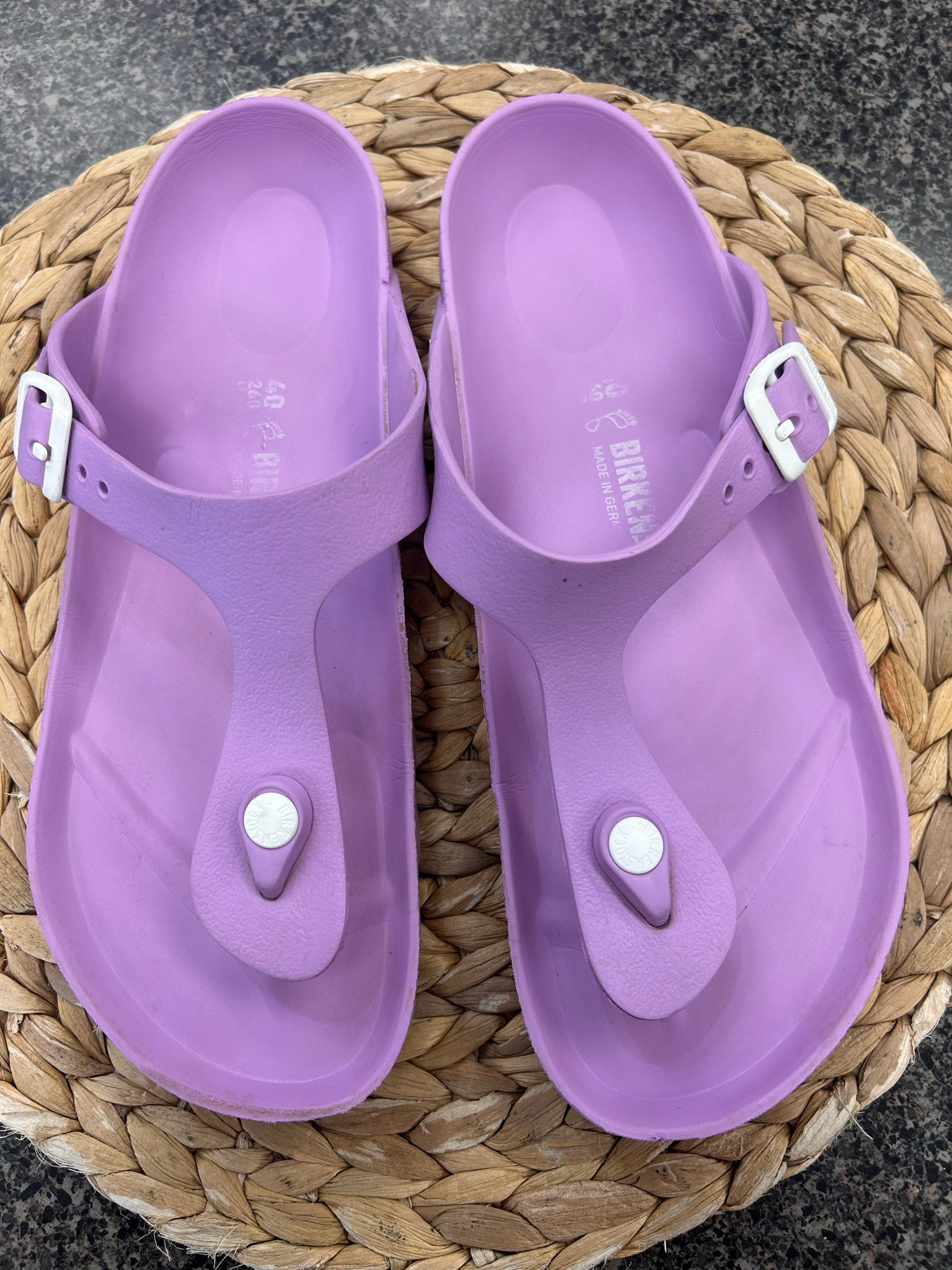 Pre-owned BIRKENSTOCK Light purple Size 9.5 Sandal