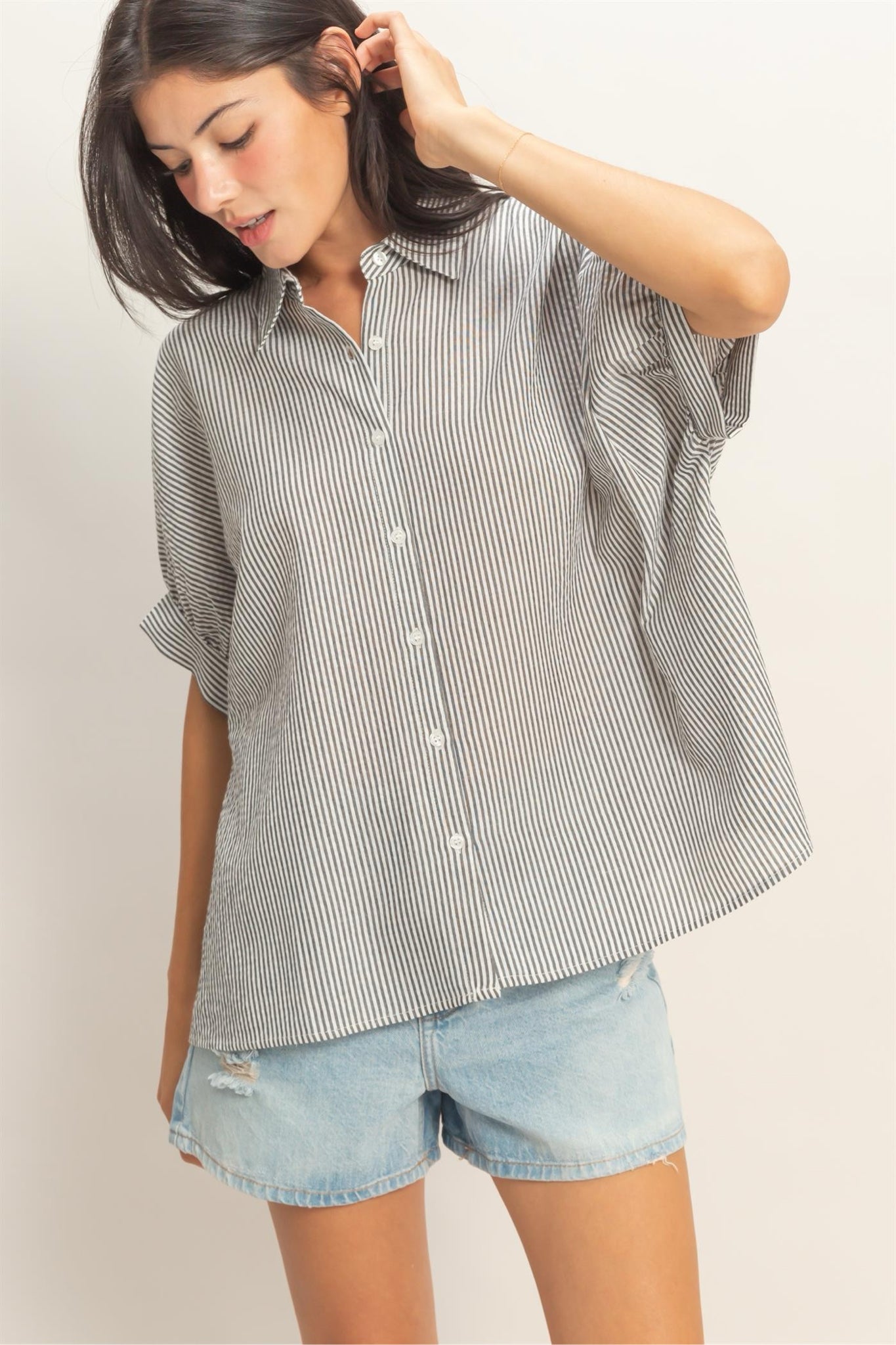 New DOUBLE ZERO Black pinstripe White Size S Short Sleeve Blouse