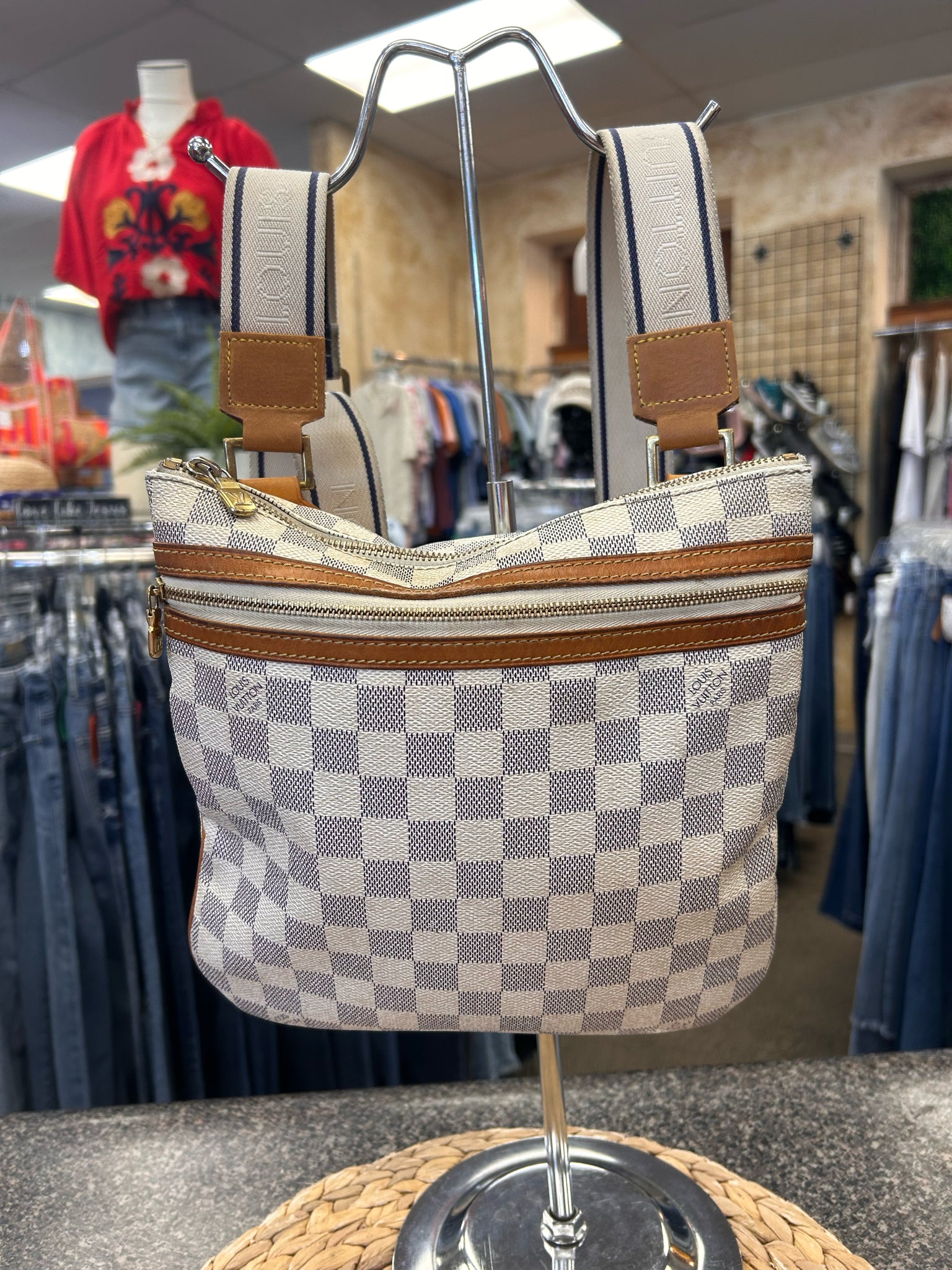 Pre-owned LOUIS VUITTON Cream check Brown Trim Crossbody Designer Purse