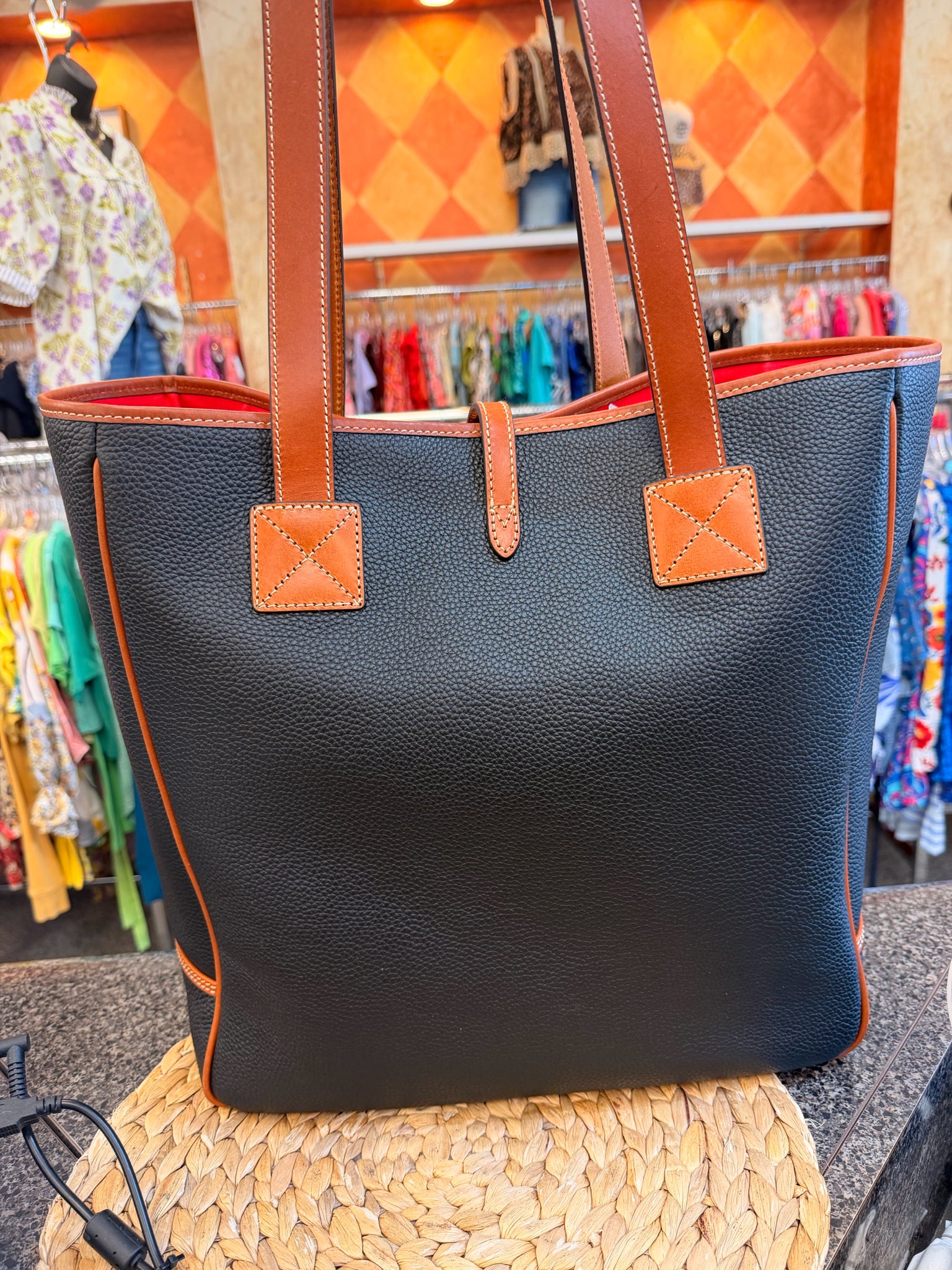 New Without Tag DOONEY&BOURKE Black Light brown Tote Designer Purse