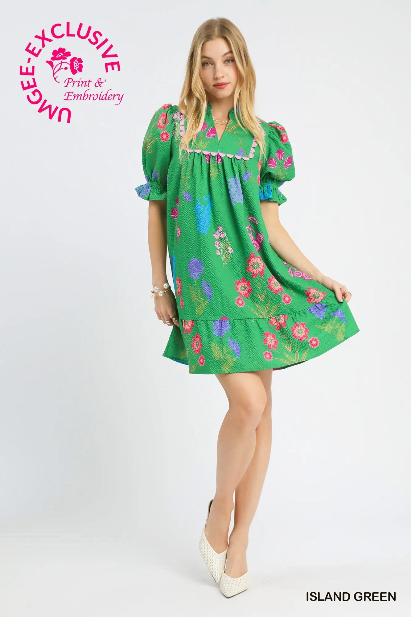 New UMGEE Green floral Size Small Short Sleeve Dress