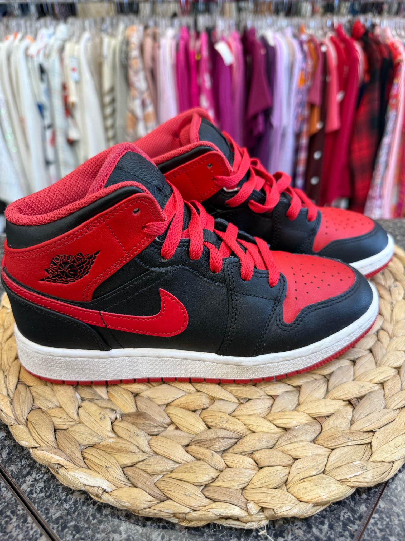 Pre-owned Nike Air Jordan Red Black C-SIZE 4 Boys Designer Sneaker