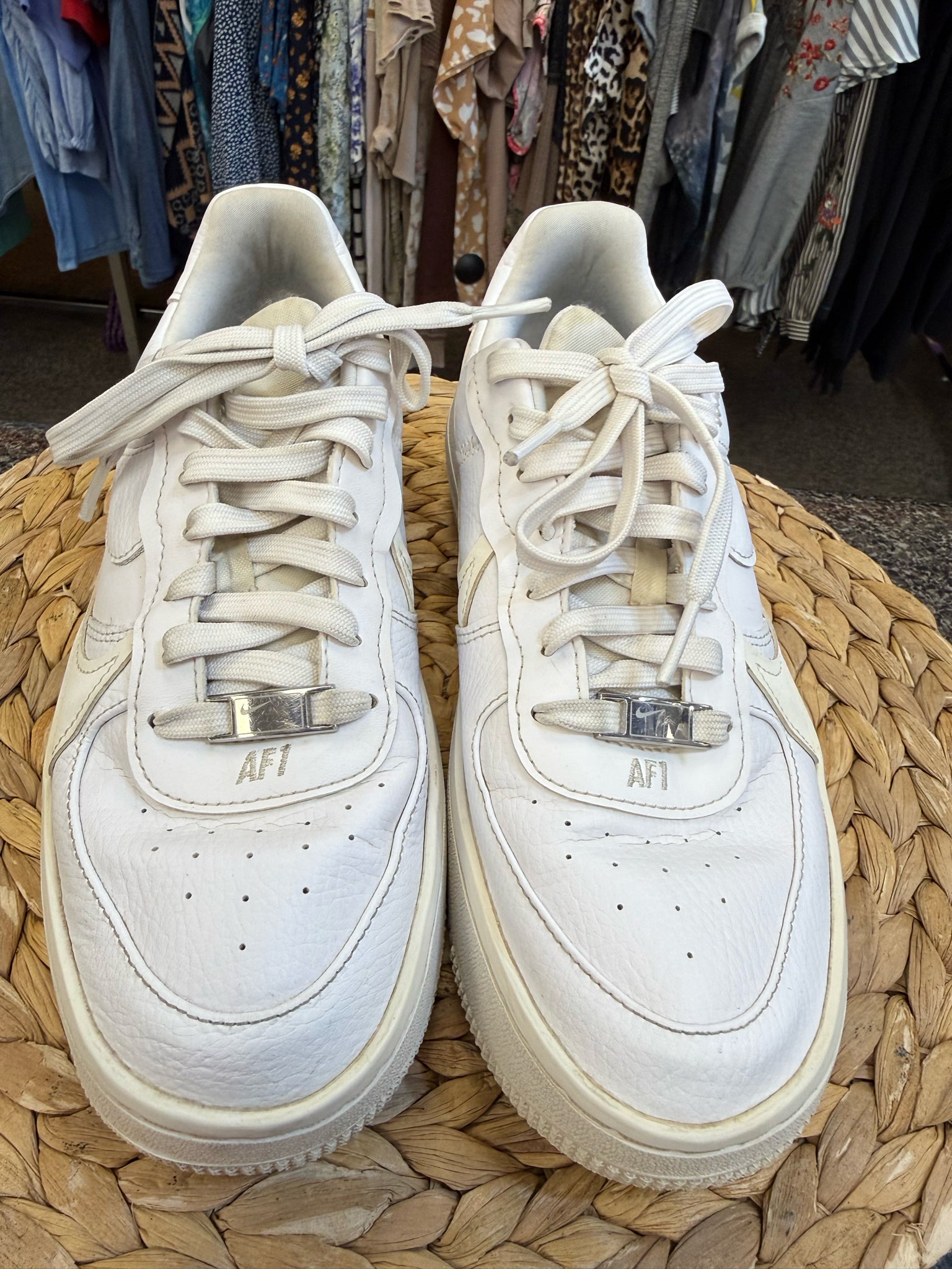 Pre-owned NIKE AIR FORCE White Size 8 Designer Sneaker