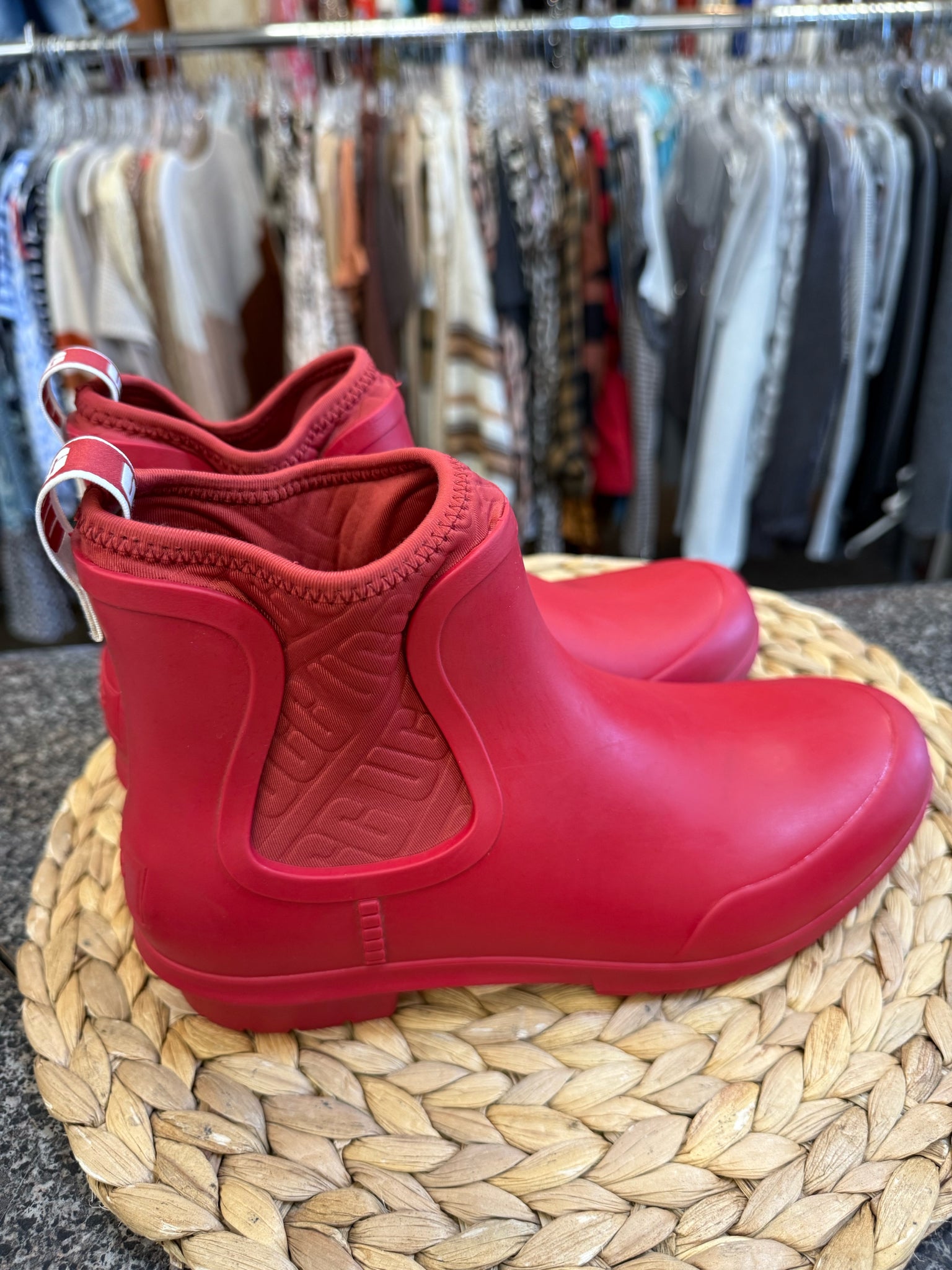 Pre-owned UGG Red Size 7 Designer Bootie