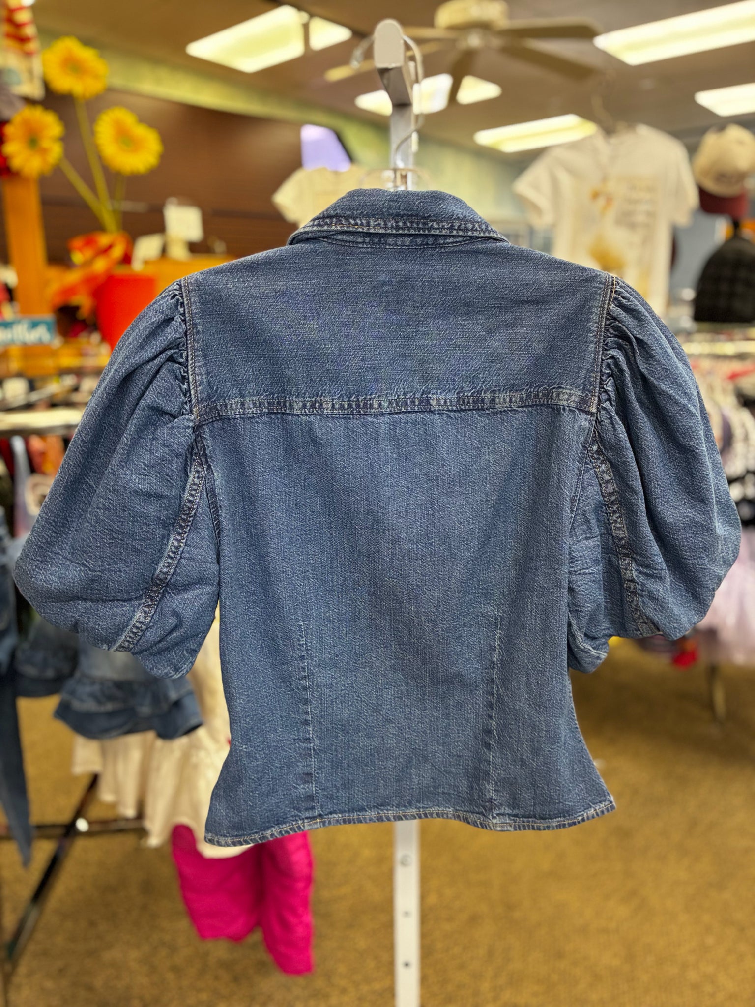New with Tag LEVI BLUE DENIM Size: S Quarter Sleeve Blouse