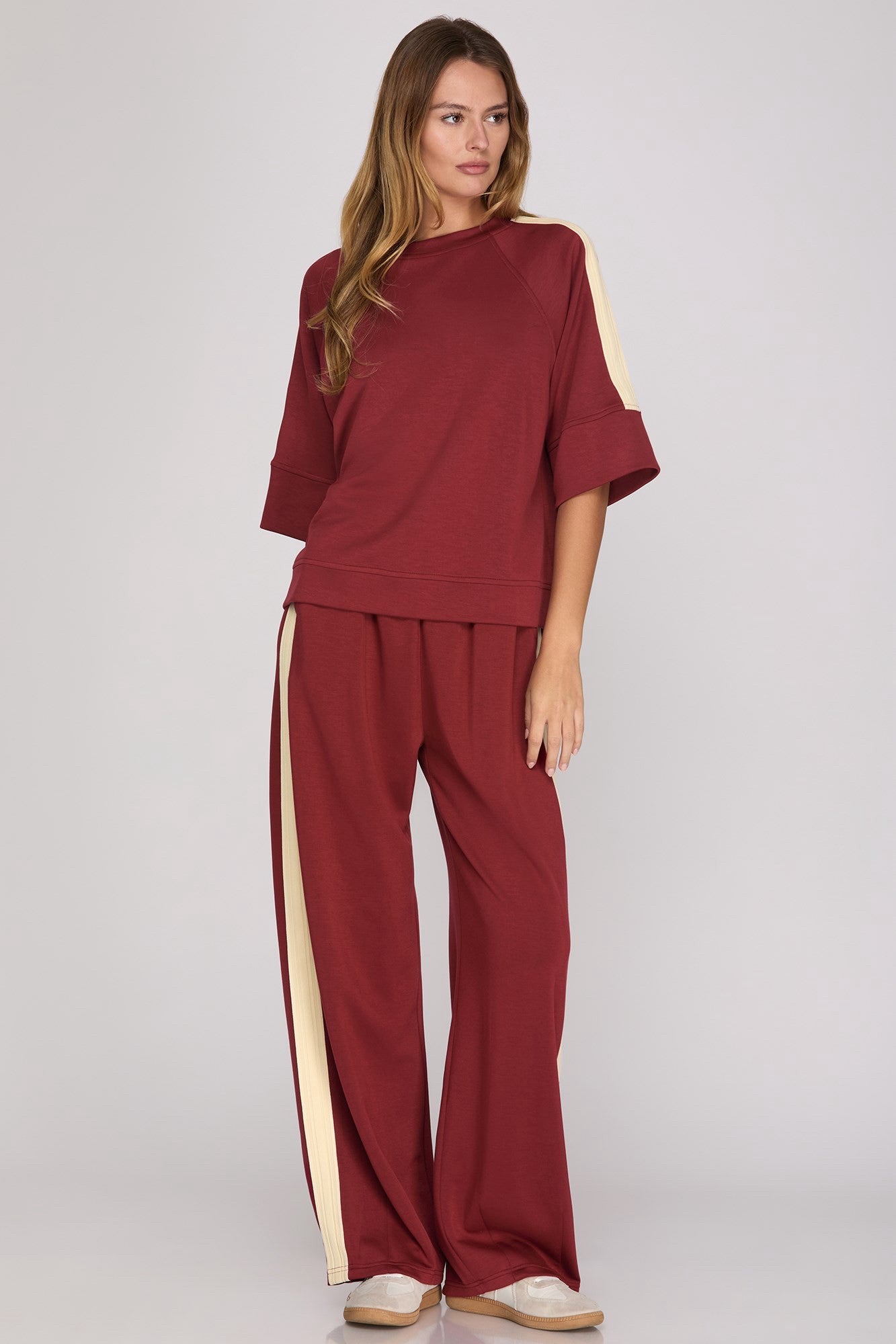 New SHE+SKY Wine Cream Trim Dr Size S Short Sleeve PantSet