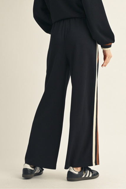 New JODIFL Black Tan Trim # SIZE Small Sweatpants