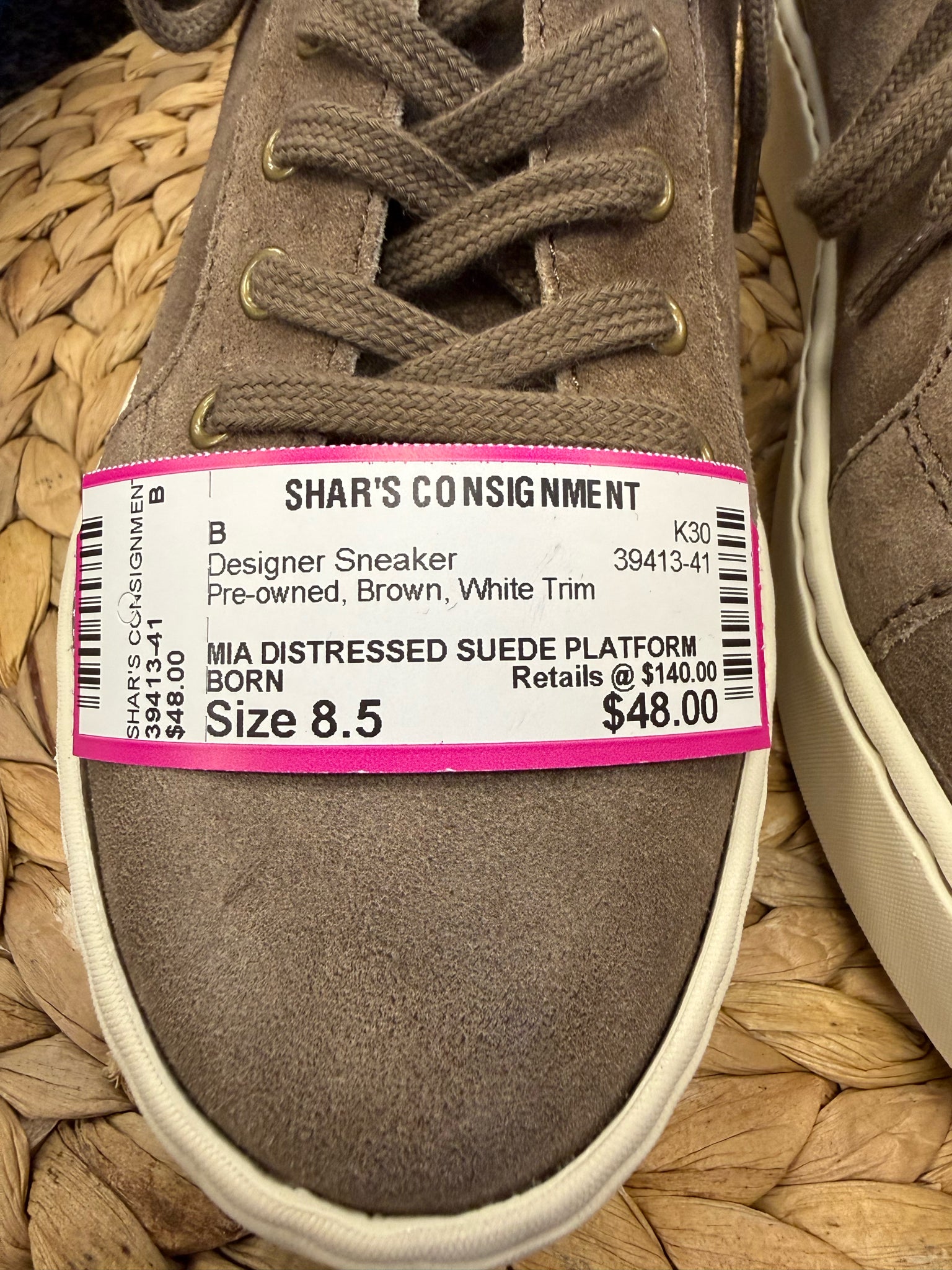 Pre-owned BORN Brown White Trim Size 8.5 Designer Sneaker