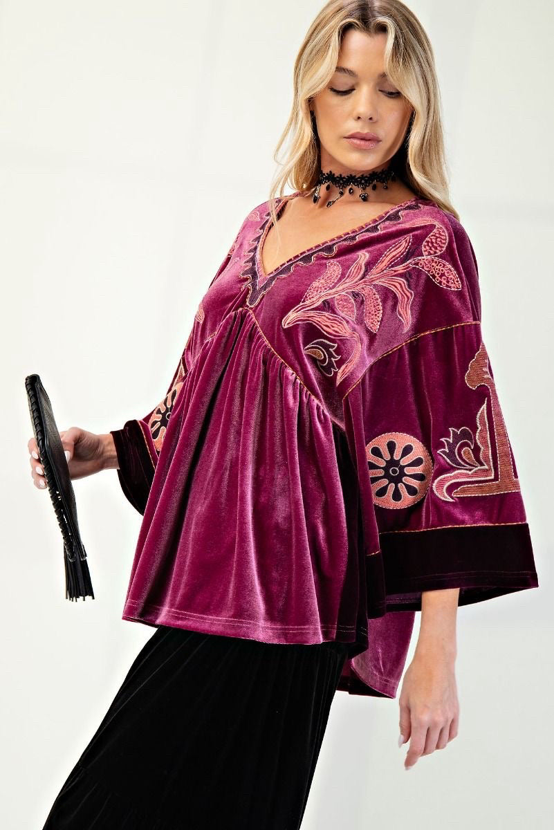 New EASEL Plum Size M/L Quarter Sleeve Blouse