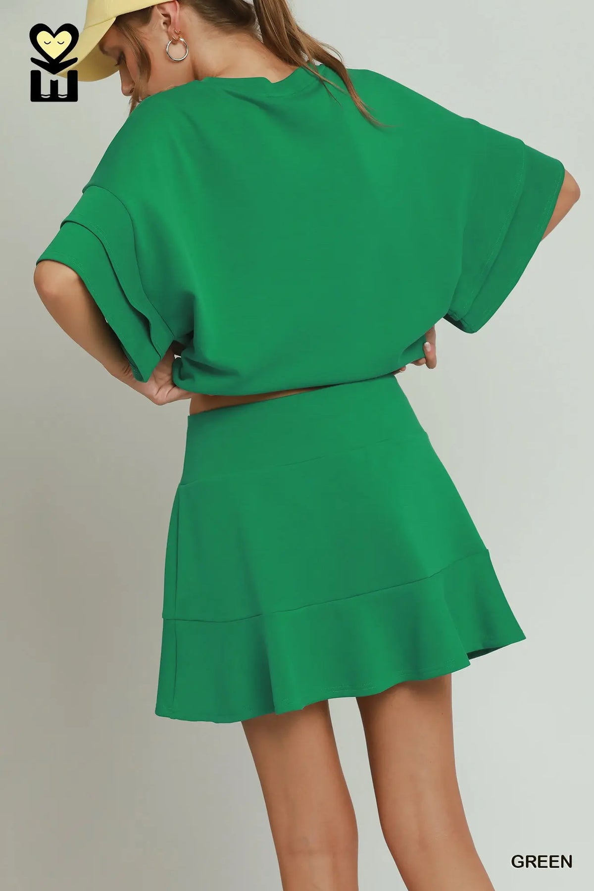 New UMGEE Green Dr Size S SkirtSet