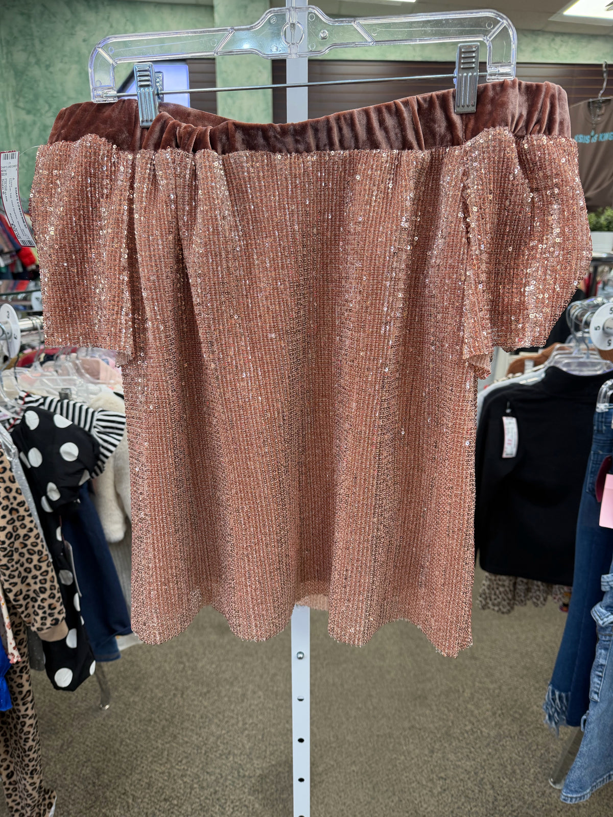 New with Tag CALVIN KLEIN Gold Sparkle Size: M Sleeveless Blouse