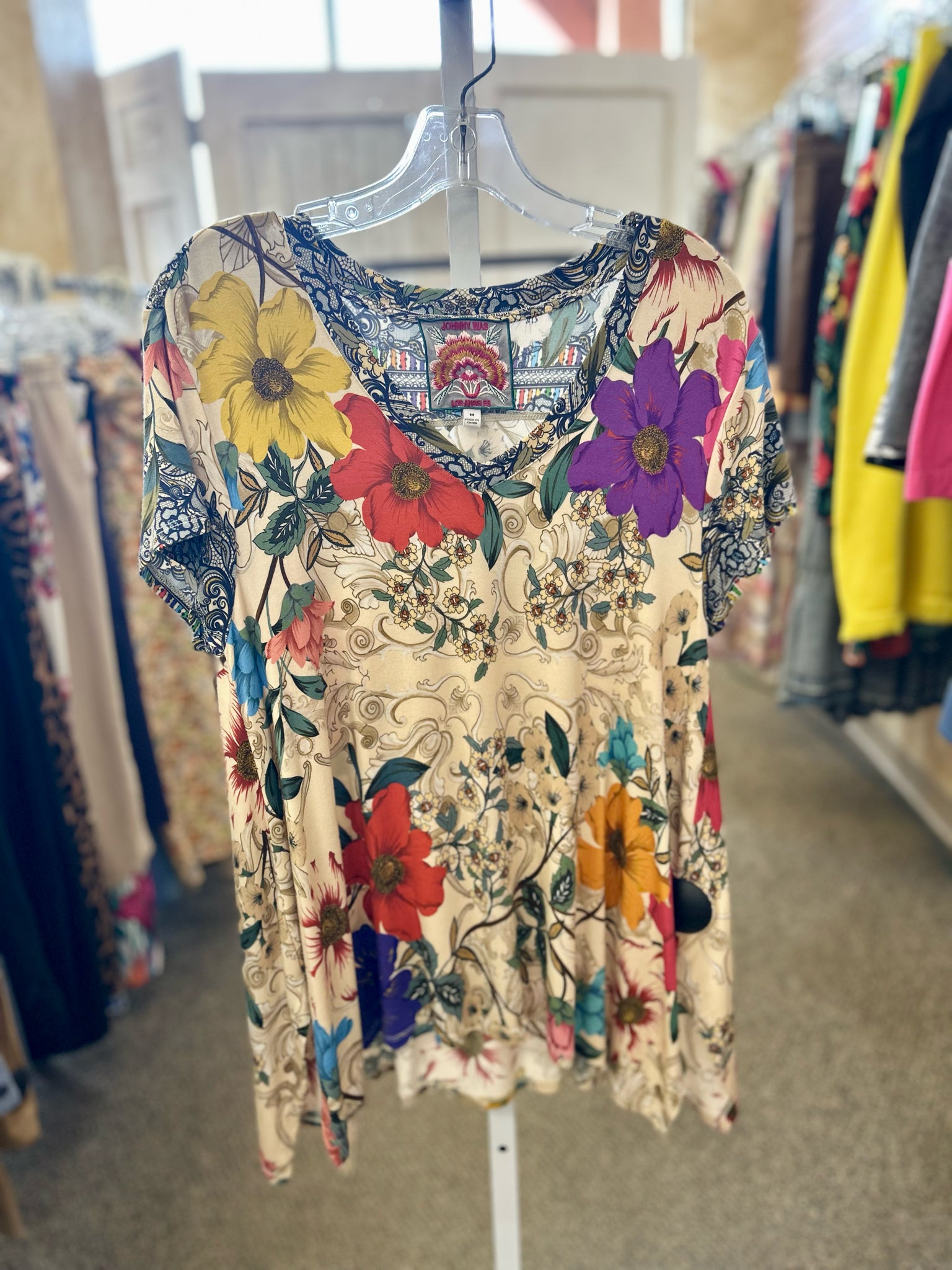 Pre-owned JOHNNY WAS Off white Purple Floral Short Sleeve Designer Blouse