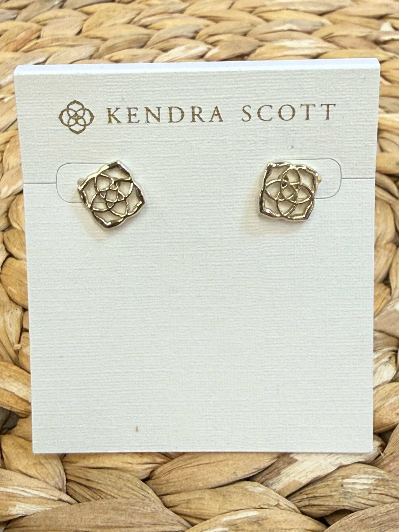 Pre-owned KENDRA SCOTT Gold Designer Earring
