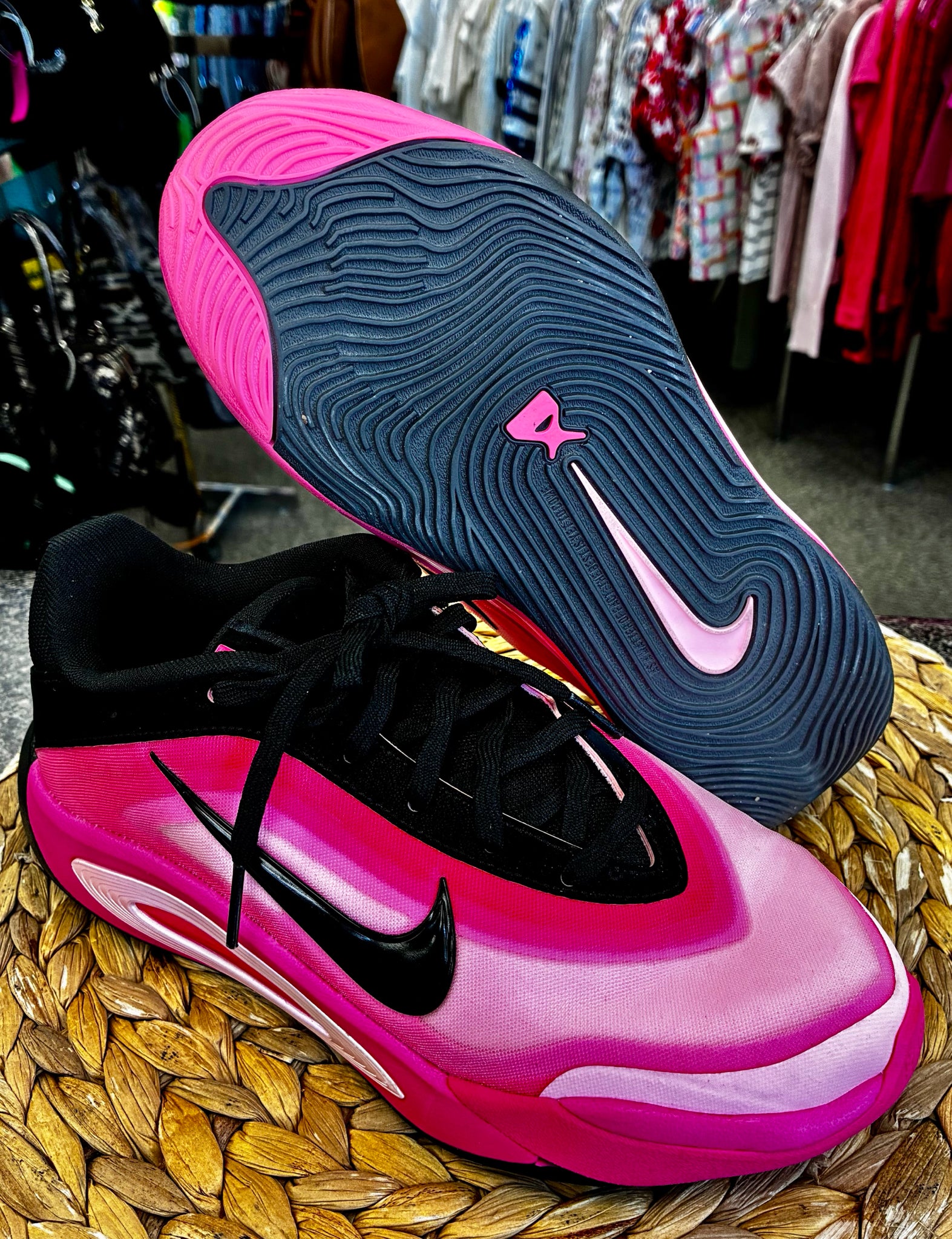 Pre-owned NIKE Hot pink Black Trim Size 5 Sneaker