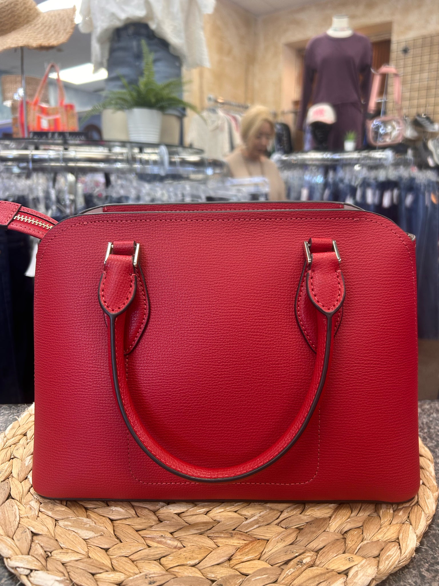 Pre-owned KATE SPADE Red Gold Trim Shoulder Designer Purse
