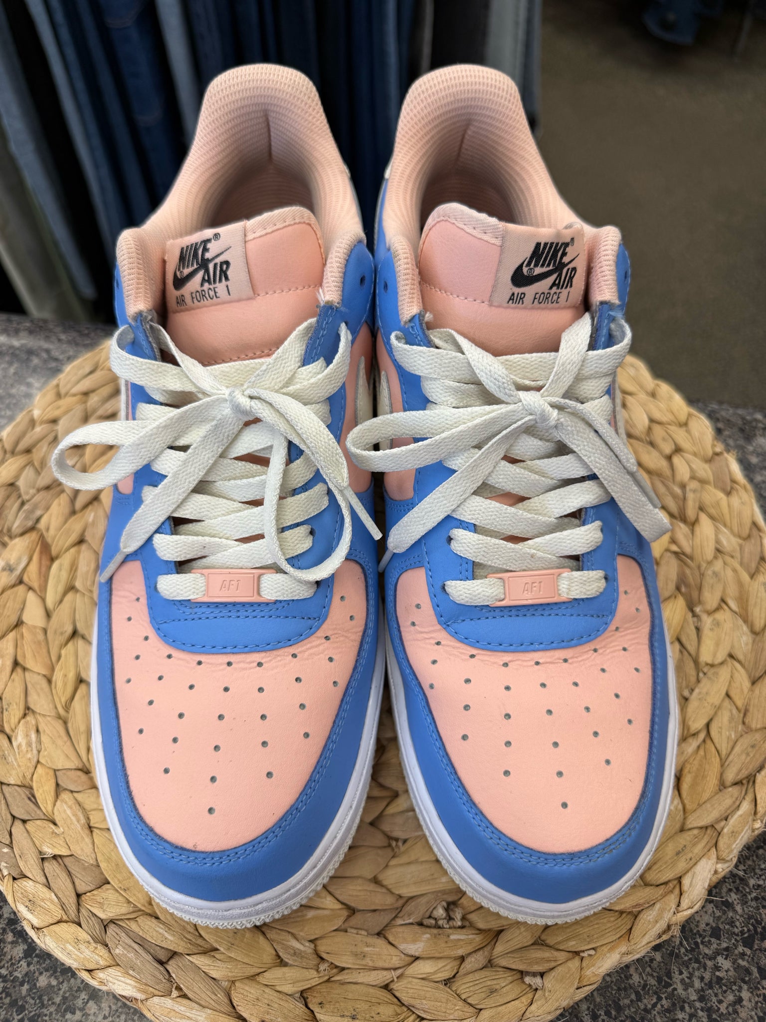 Pre-owned NIKE Blue Pink SHOE SIZE 12 MENS Designer Sneaker