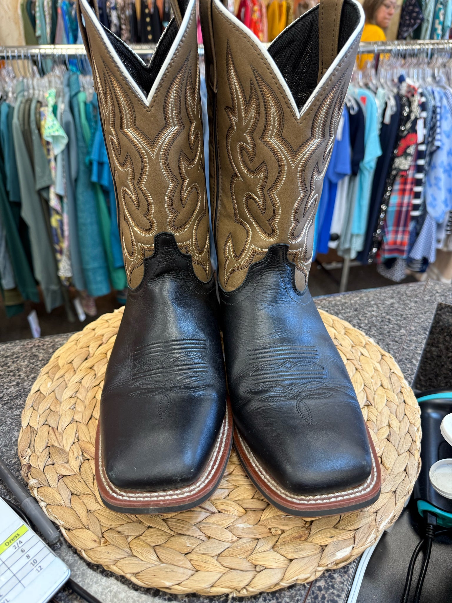 Pre-owned LAREDO Black Tan SHOE SIZE 11 Mens Designer Boot