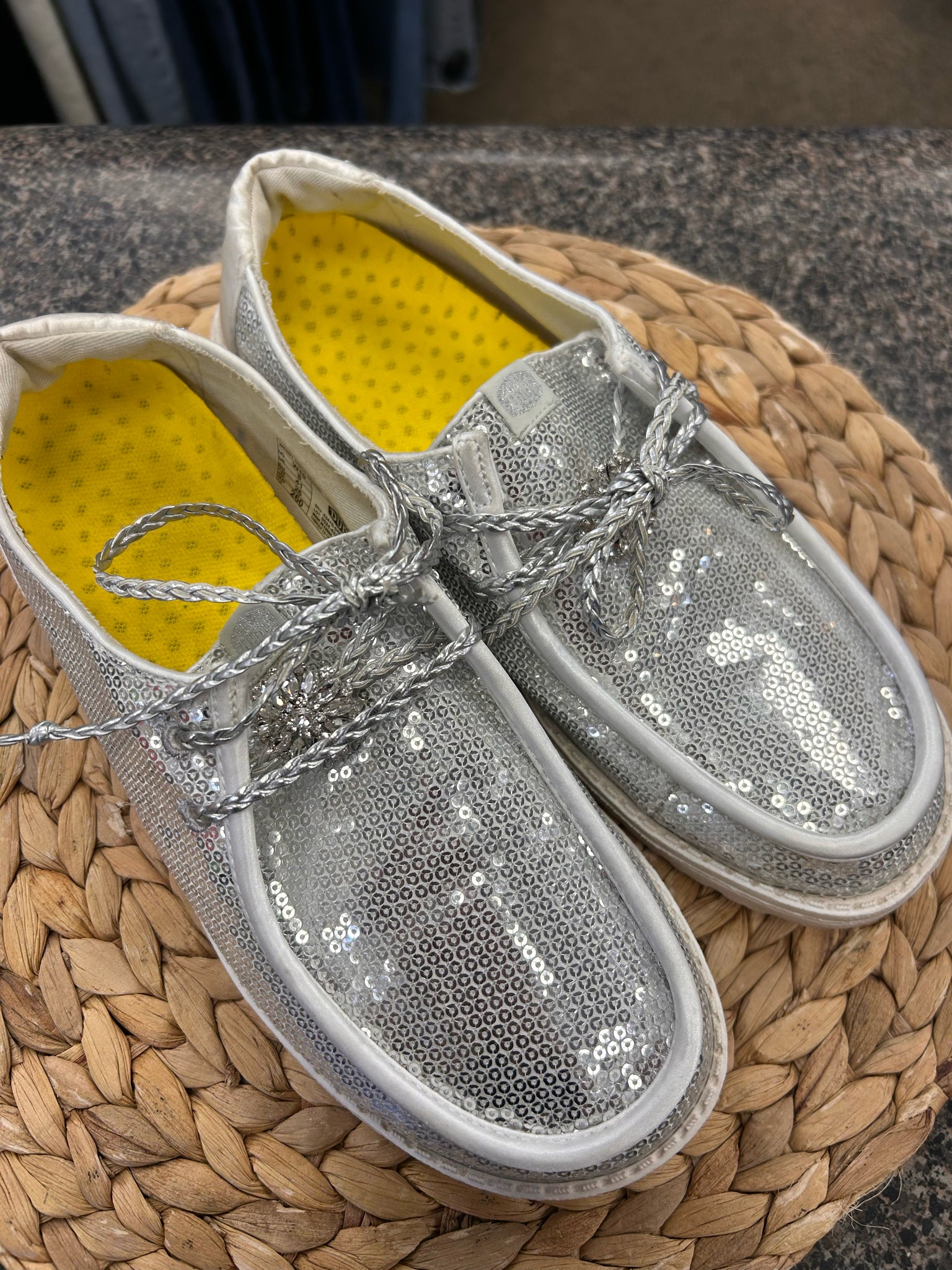 Pre-owned HEY DUDE Silver sparkle Size 10 Shoe