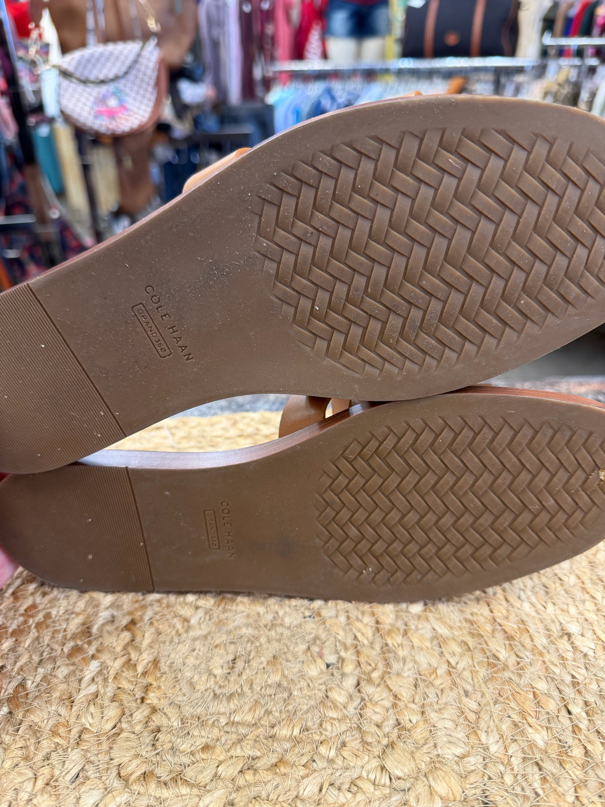Pre-owned COLE HAAN Brown Size 8.5 Sandal