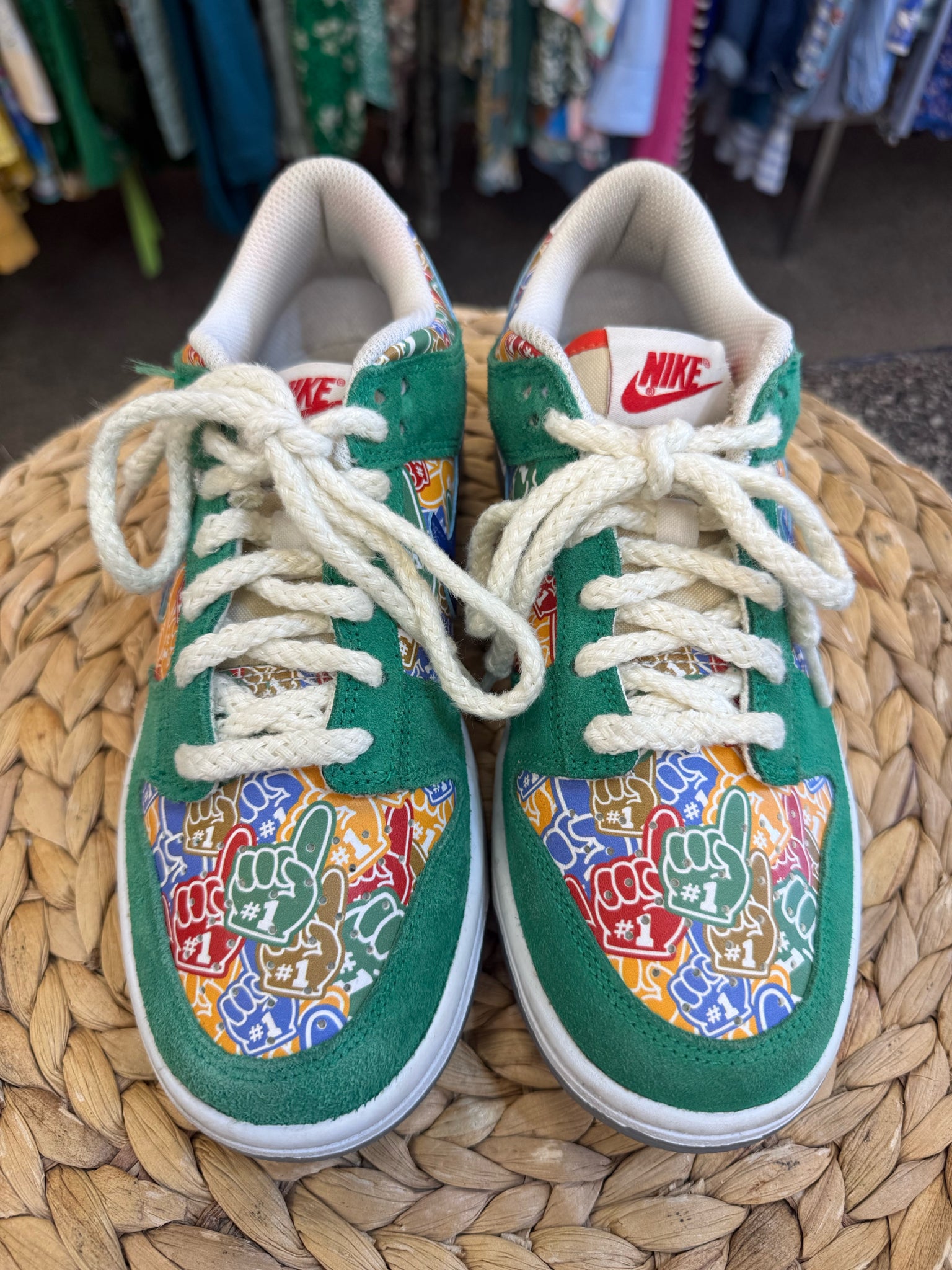 Pre-owned NIKE Green Multi C-SIZE 5.5 Boys Designer Sneaker