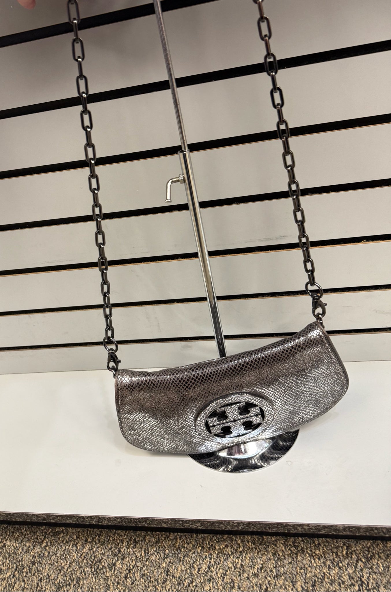 Pre-owned TORY BURCH Gray Signature METALLIC Shoulder Designer Purse