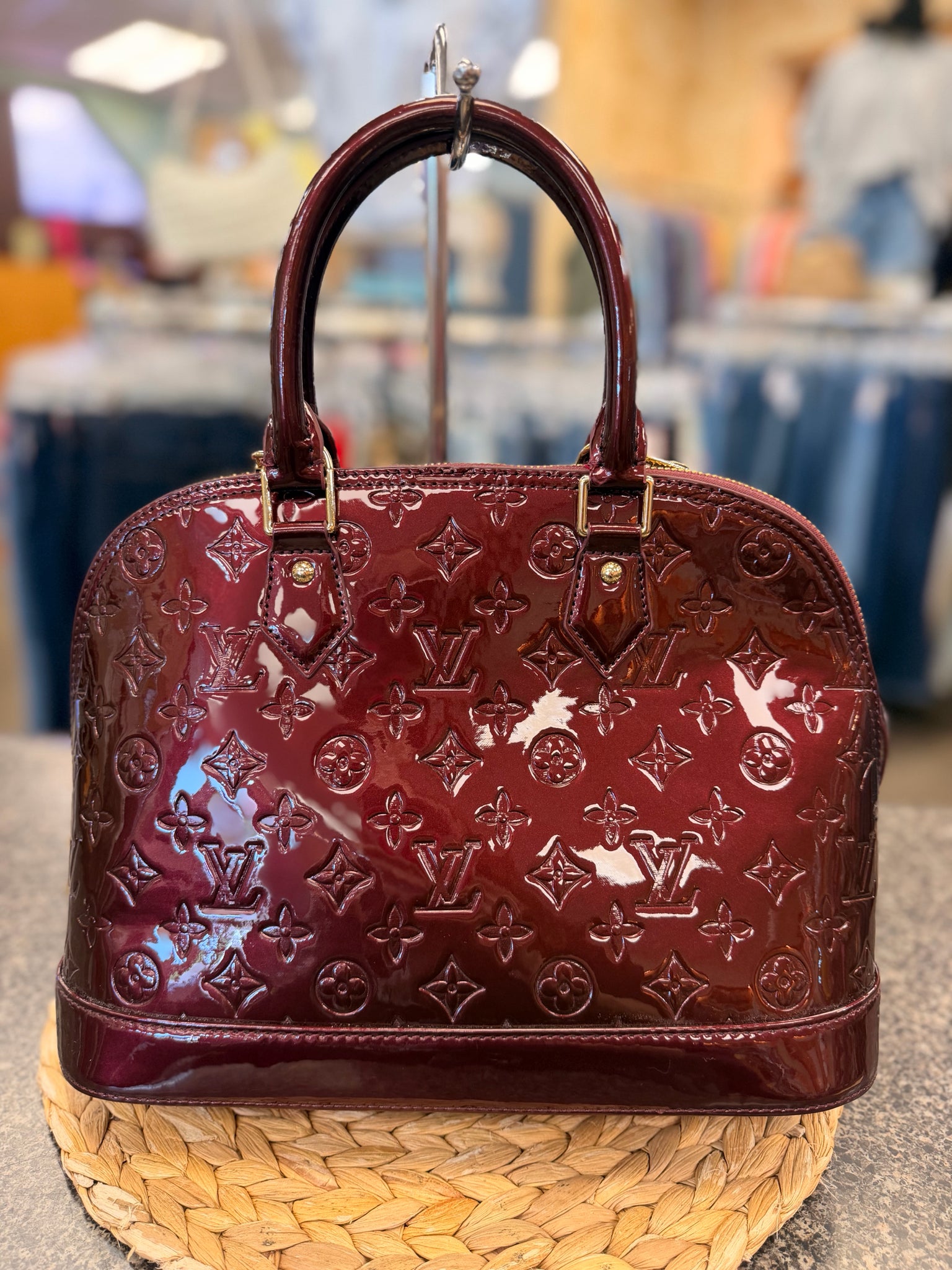 Pre-owned LOUIS VUITTON Maroon Signature Crossbody Designer Purse