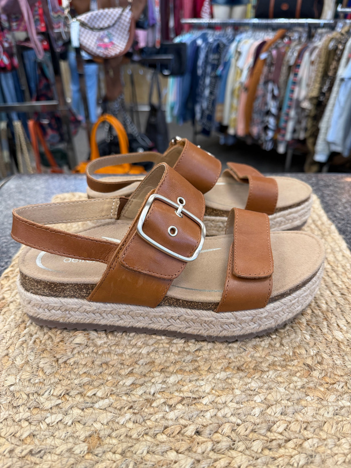 Pre-owned ARTEX Brown Size 8.5 Sandal