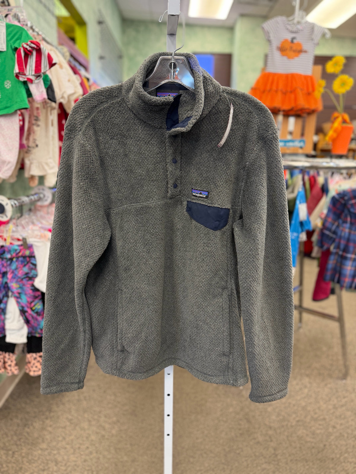 Pre-owned PATAGONIA Gray Navy Trim Men Size M Long Sleeve Mens Pullover