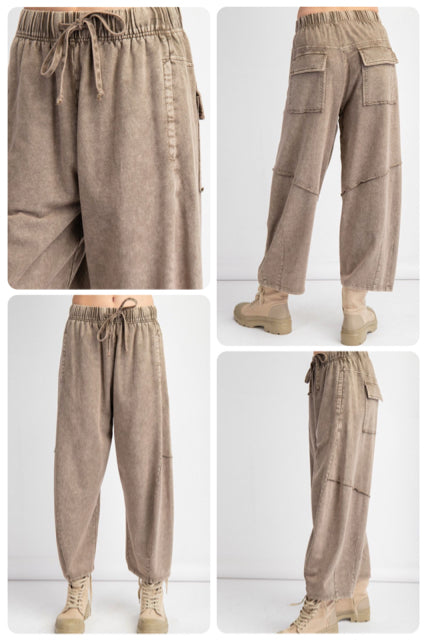 New EASEL Mocha Size Small Pants