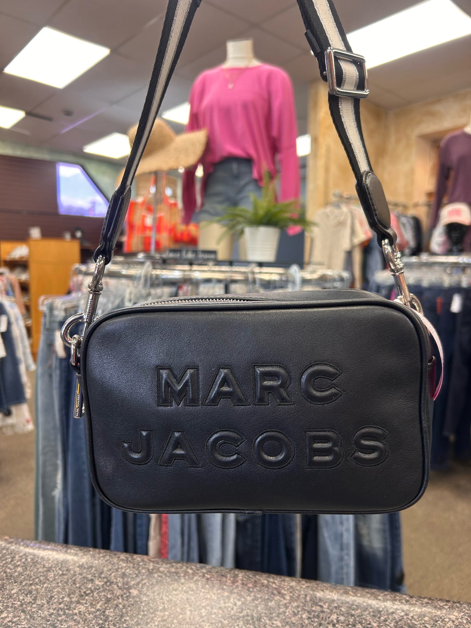 Pre-owned MARC JACOBS Black Silver Trim Shoulder Designer Purse