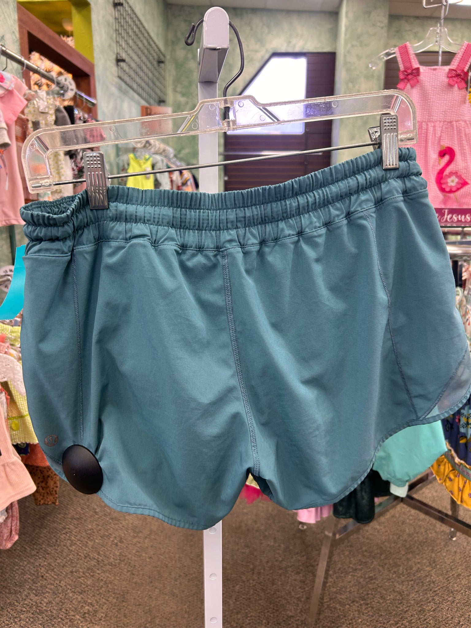 Pre-owned Lululemon Dark teal Size 6 Shorts