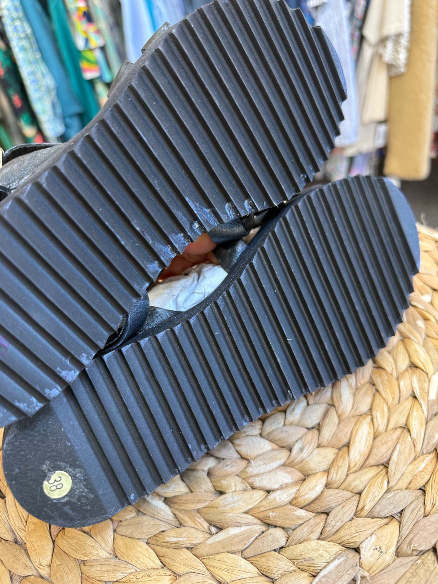 Pre-owned Piranha Navy Size 6.5 Sandal