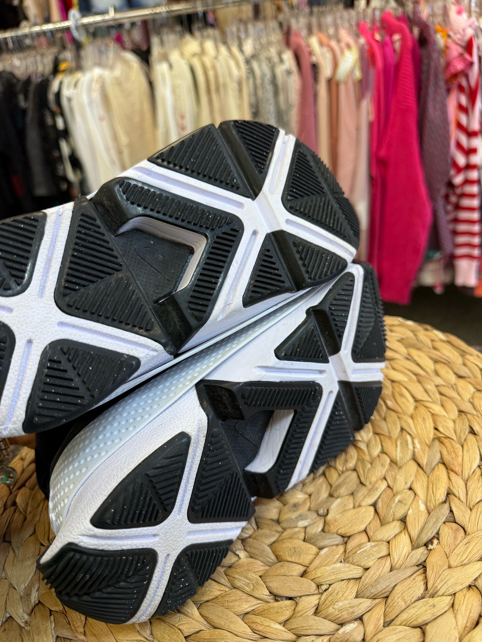 Pre-owned NIKE Black animal White Designer Sneaker