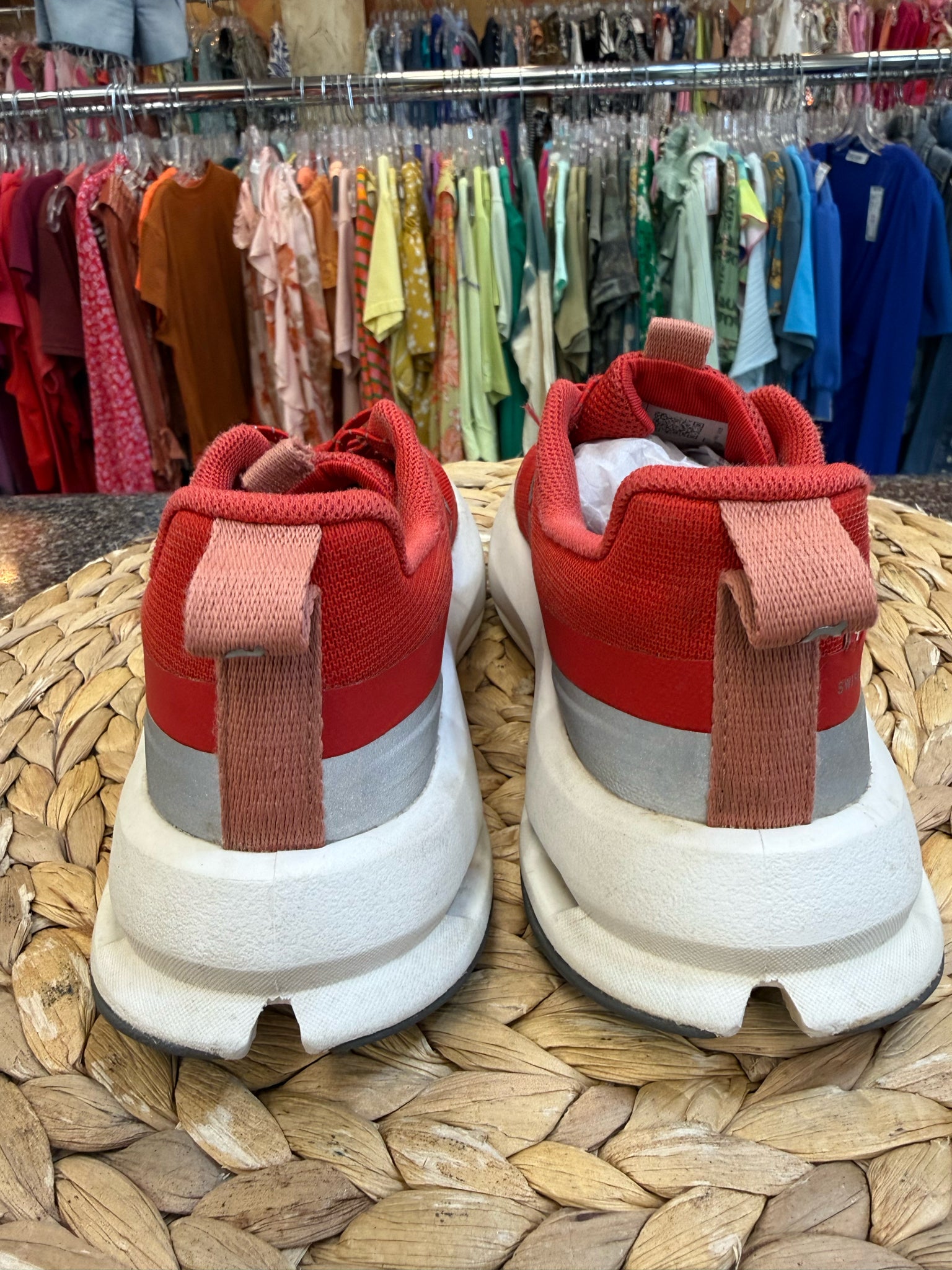 Pre-owned On Cloud Red White Trim Shoe Size 13 Girls Sneaker