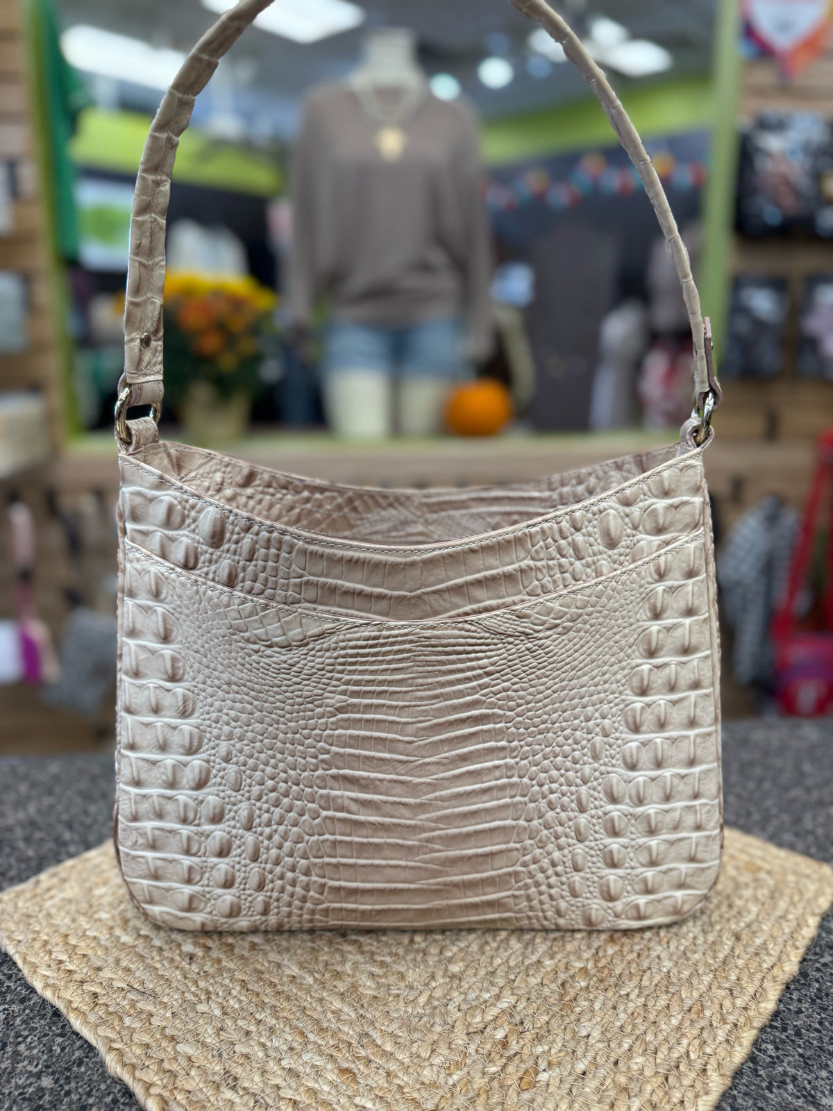 Pre-owned BRAHMIN Beige Shoulder Designer Purse