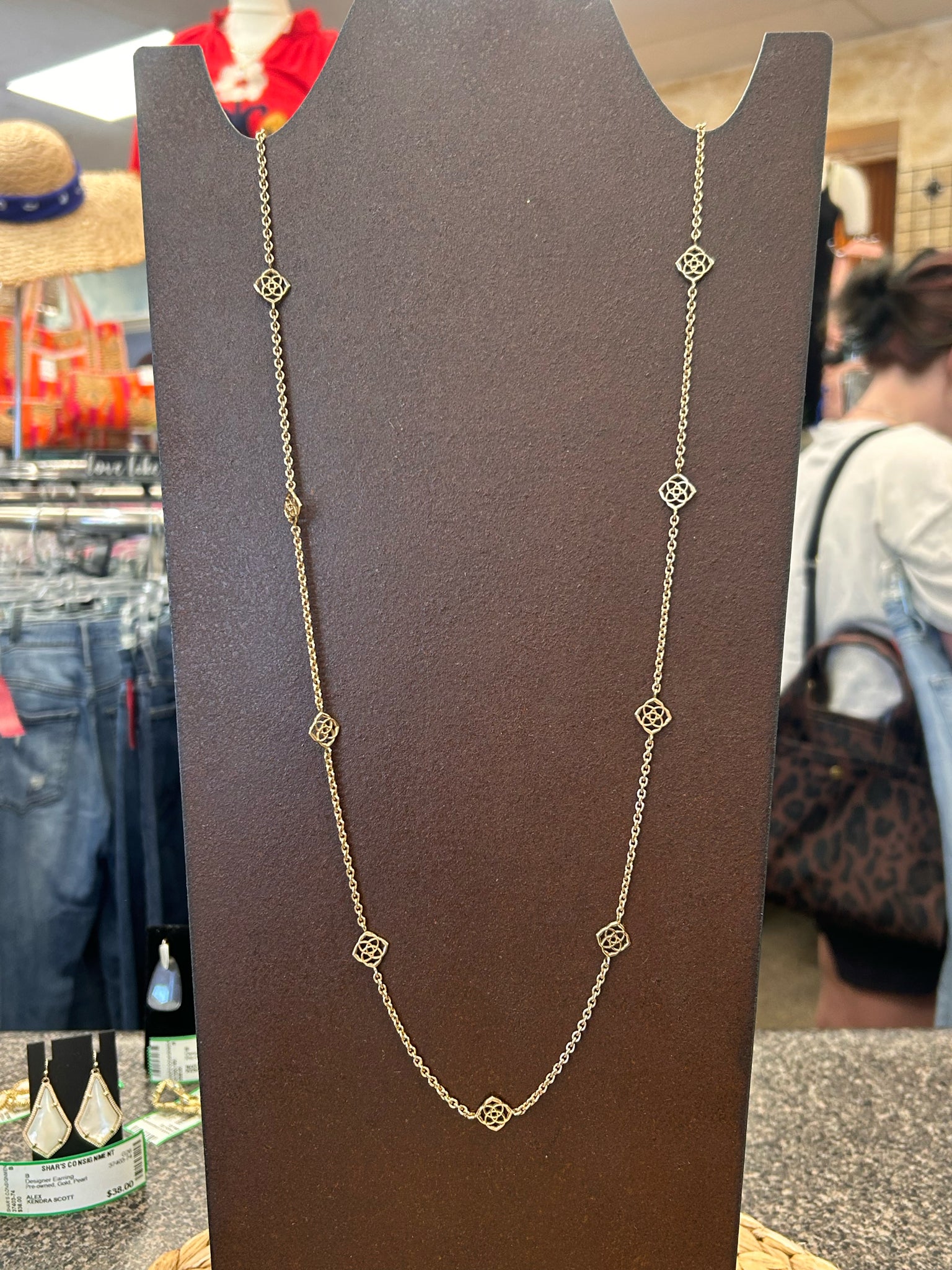 Pre-owned KENDRA SCOTT Gold Designer Necklace
