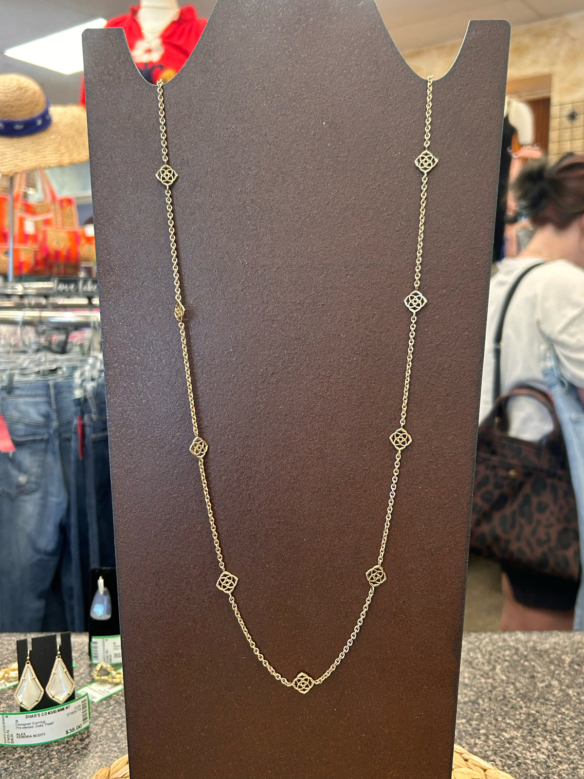 Pre-owned KENDRA SCOTT Gold Designer Necklace
