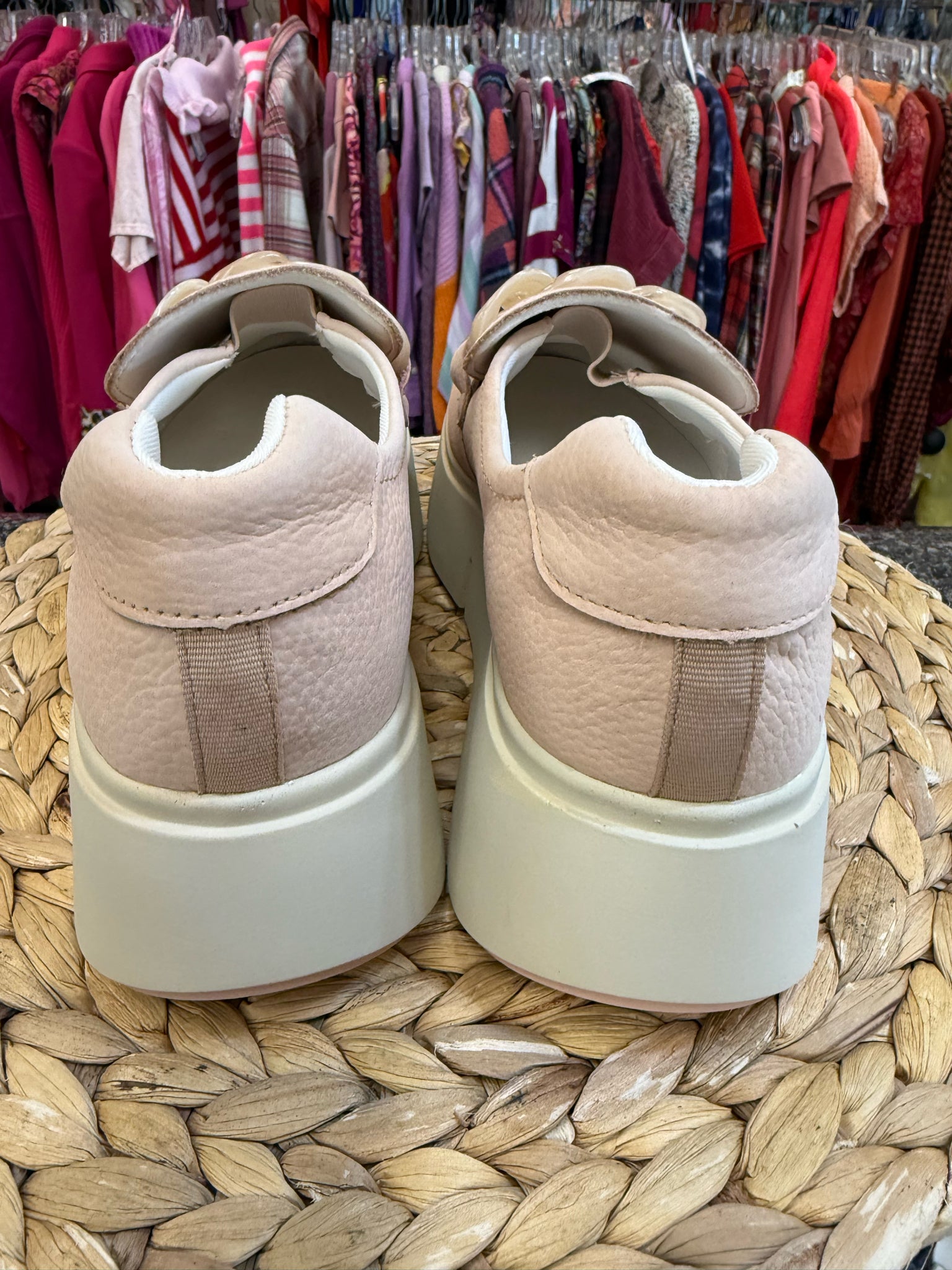 New with Tag NAKED FEET Light pink Size 8.5 Shoe