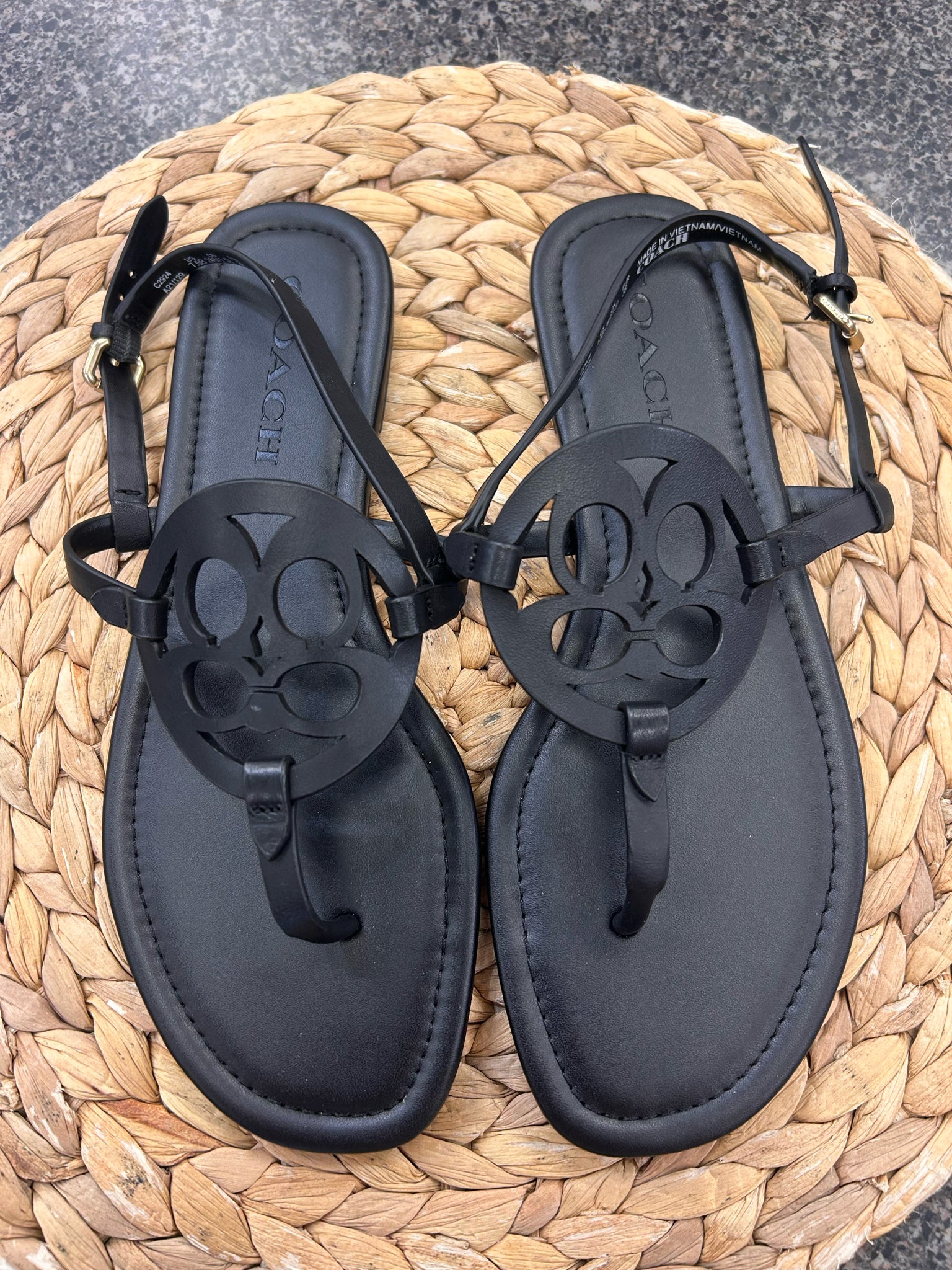 New Without Tag COACH Black Size 7.5 Designer Sandal